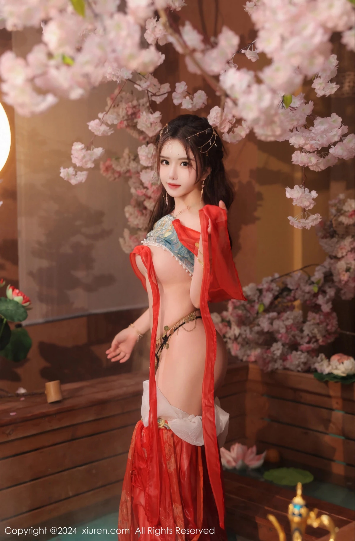 [[XiuRen秀人网]秀人网]No.8146_模特小薯条nienie性感红色古装服饰配白丝袜秀完美身材诱惑写真82P