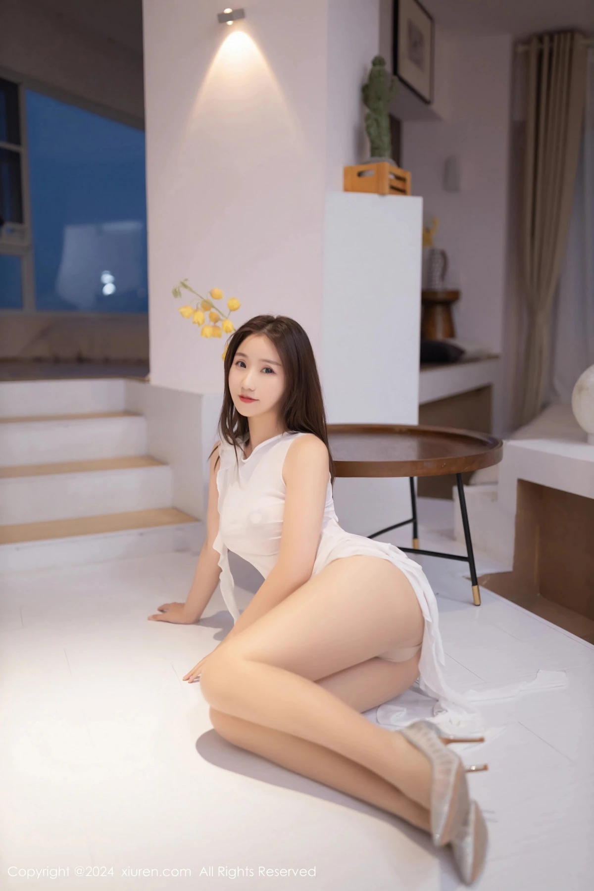 [[XiuRen秀人网]秀人网]No.8189_模特杏子Yada性感轻透白色连衣裙配超薄肉丝秀曼妙身姿诱惑写真84P