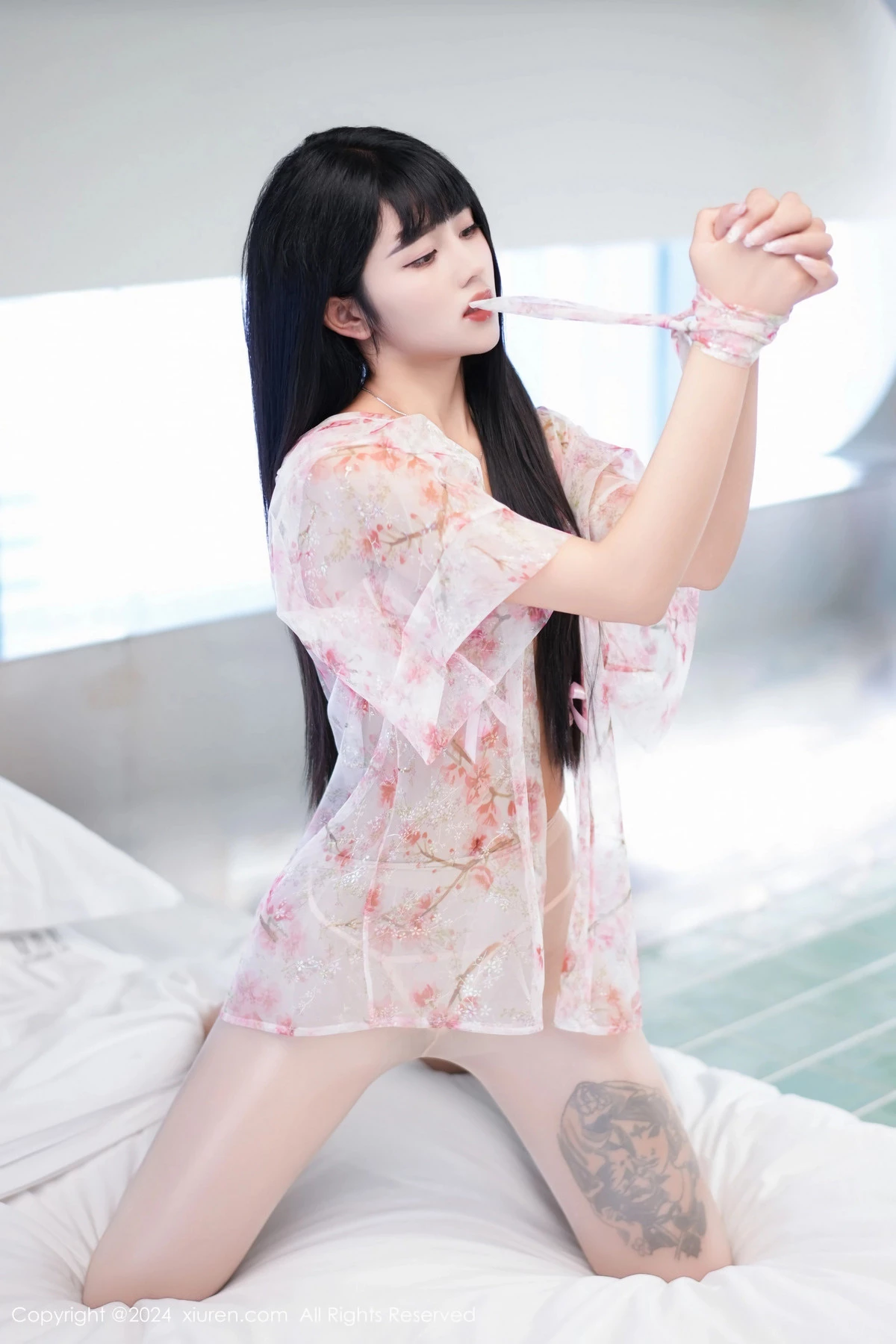 [[XiuRen秀人网]秀人网]No.8190_新人模特赵可欣baby性感轻透花色情趣睡裙配超薄肉丝诱惑写真56P