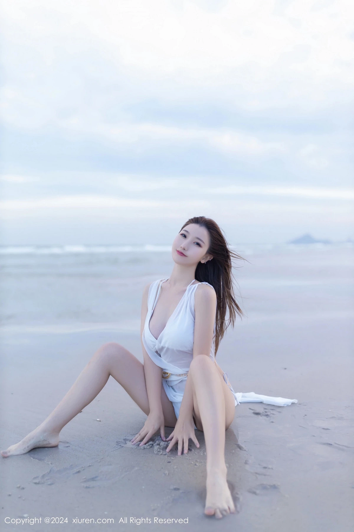 [[XiuRen秀人网]秀人网]No.8123_模特杏子Yada户外性感白色比基尼服饰秀完美身材迷人诱惑写真81P
