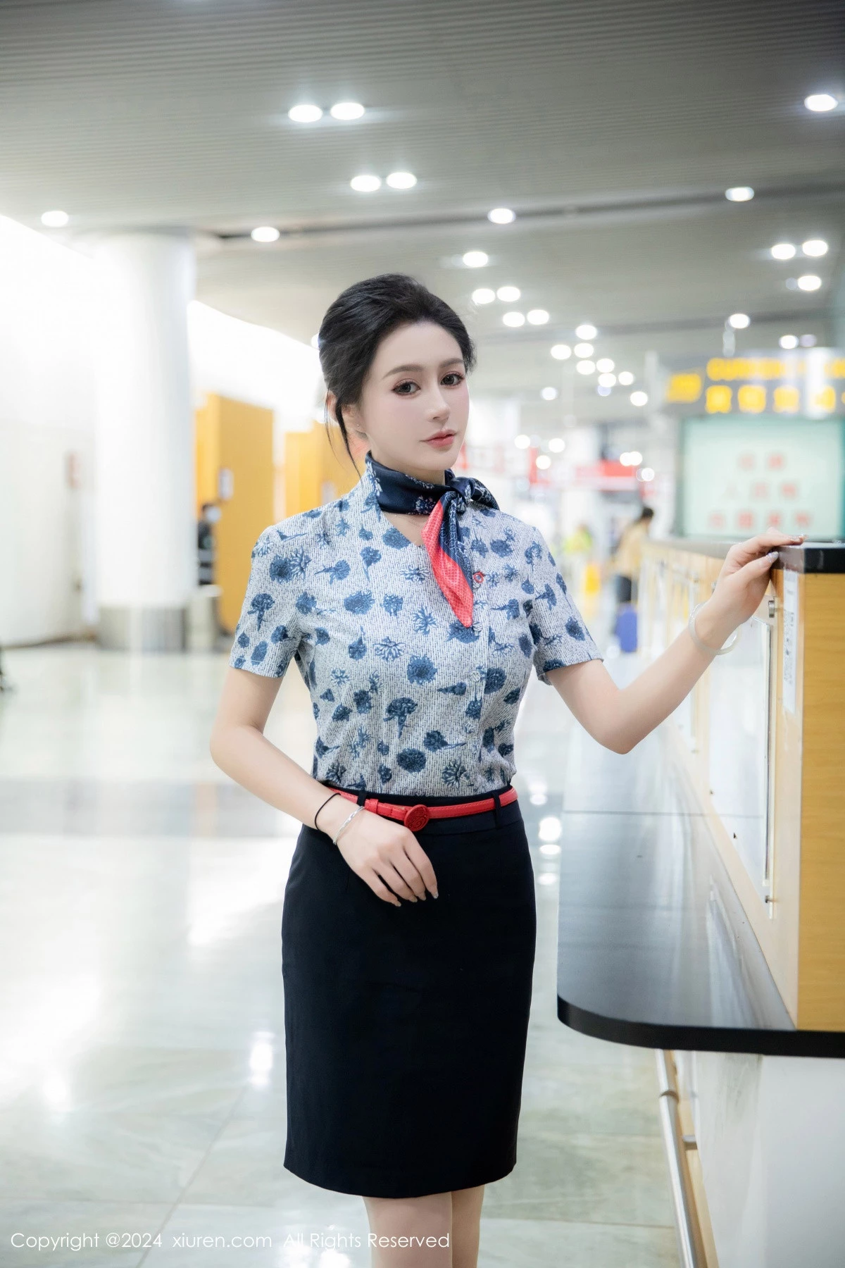 [[XiuRen秀人网]秀人网]No.8248_模特林幼一性感空姐制服露绿色内衣配开档肉丝秀丰腴身姿诱惑写真78P