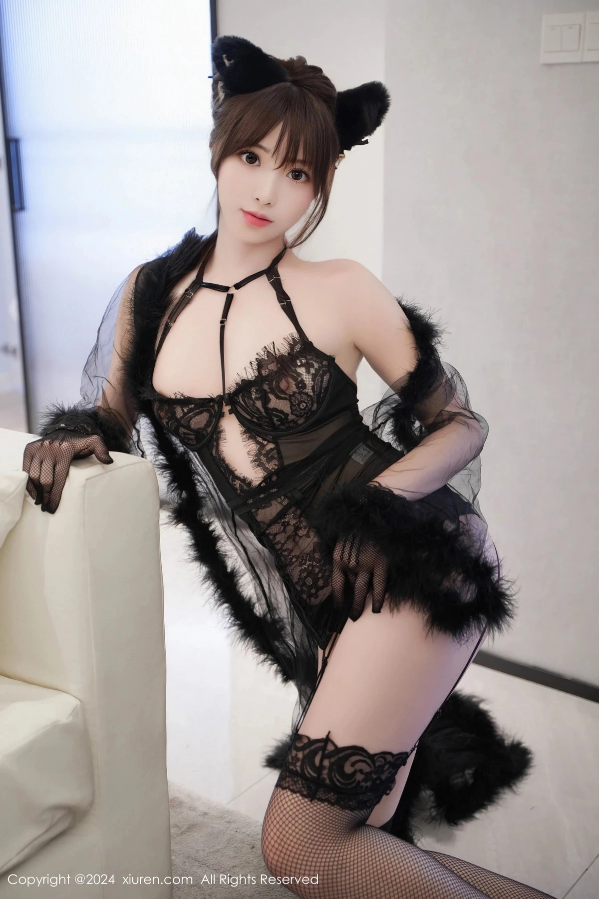 [[XiuRen秀人网]秀人网]No.8297_模特梦灵儿Mini性感黑色轻透薄纱蕾丝内衣配黑丝吊袜极致魅惑写真69P