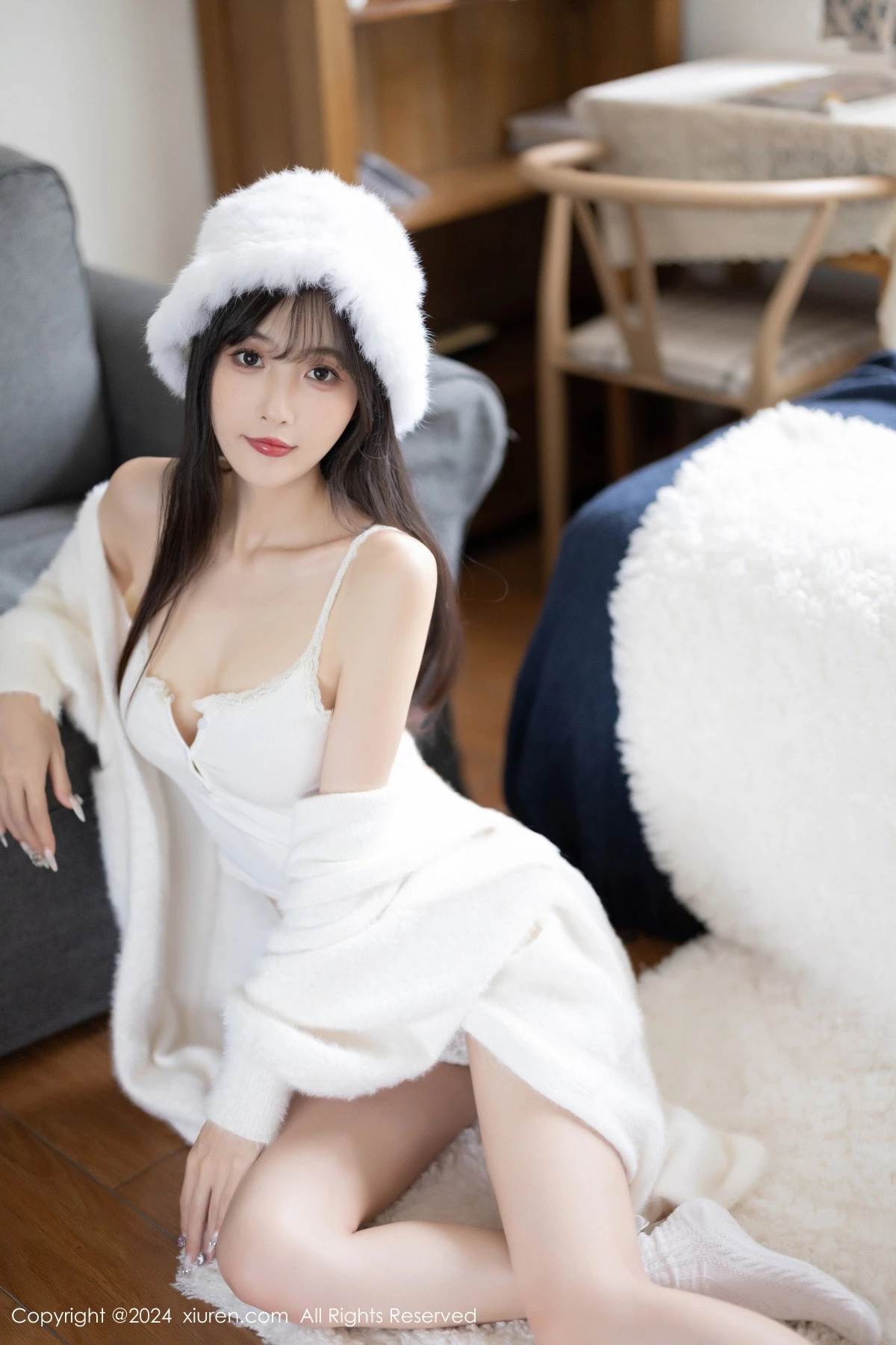 [[XiuRen秀人网]秀人网]No.8307_模特林星阑性感白色连衣长裙露白色吊带内衣秀曼妙身姿诱惑写真82P
