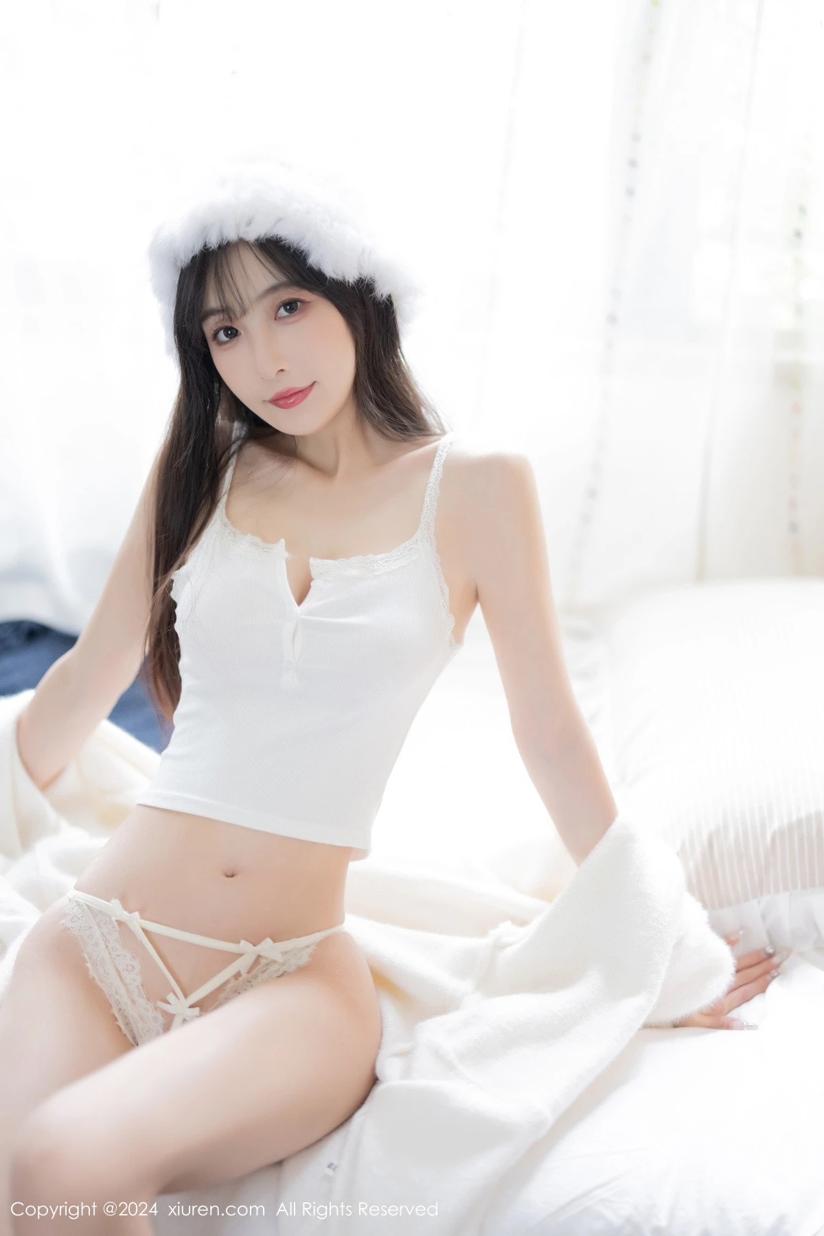 [[XiuRen秀人网]秀人网]No.8307_模特林星阑性感白色连衣长裙露白色吊带内衣秀曼妙身姿诱惑写真82P