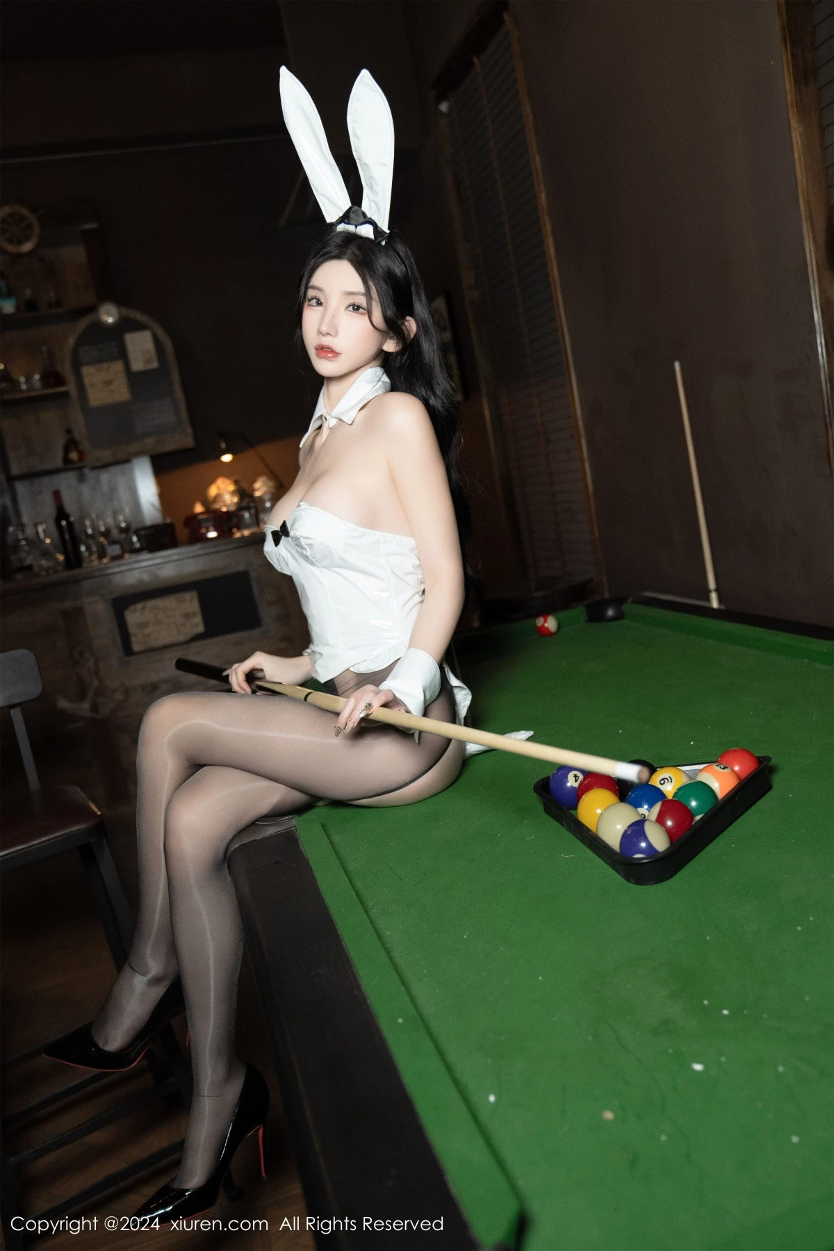 [[XiuRen秀人网]秀人网]No.8318_女神周于希Sally白色皮质高叉连体衣配开档黑丝秀美腿诱惑写真107P