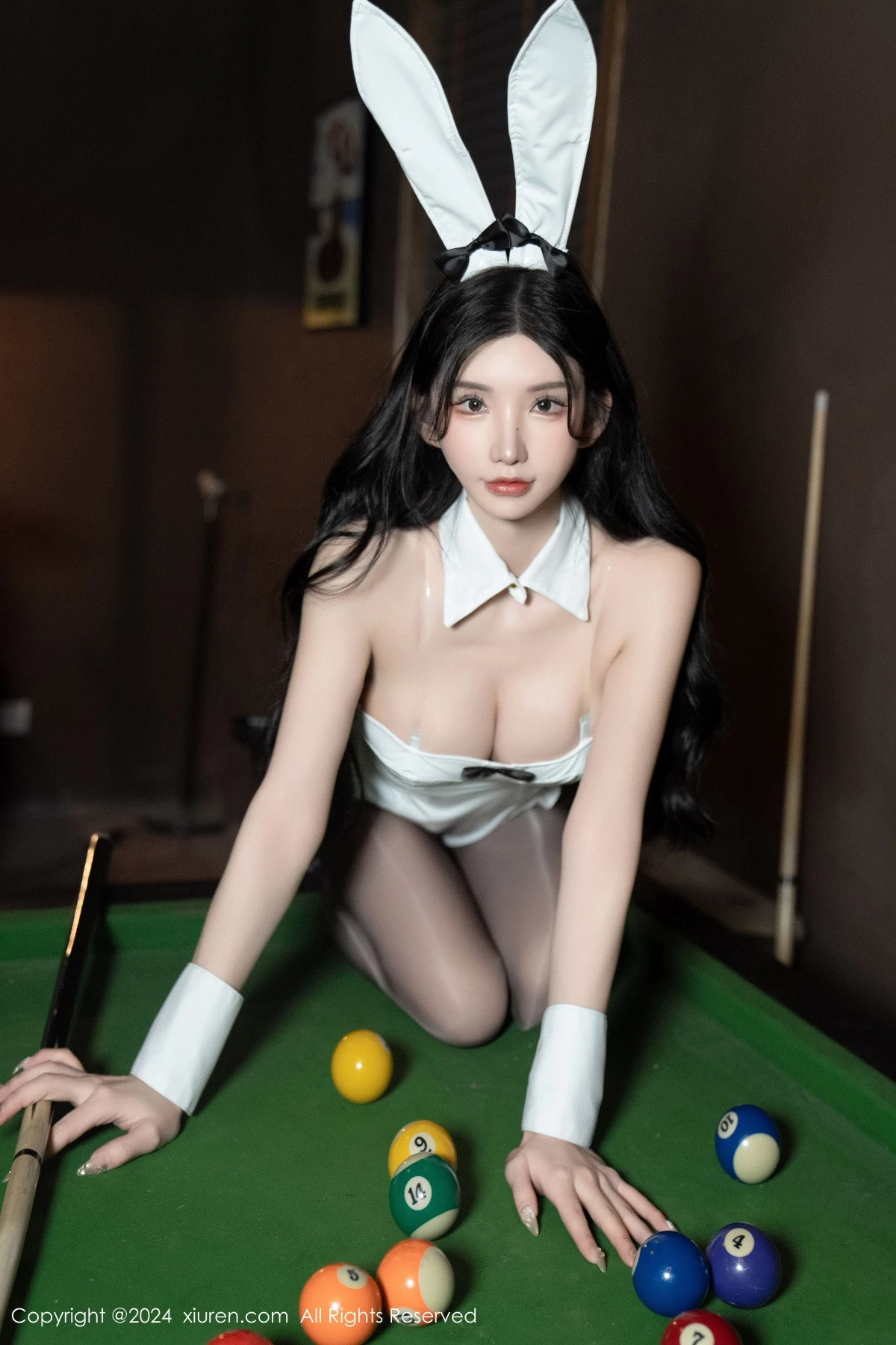 [[XiuRen秀人网]秀人网]No.8318_女神周于希Sally白色皮质高叉连体衣配开档黑丝秀美腿诱惑写真107P