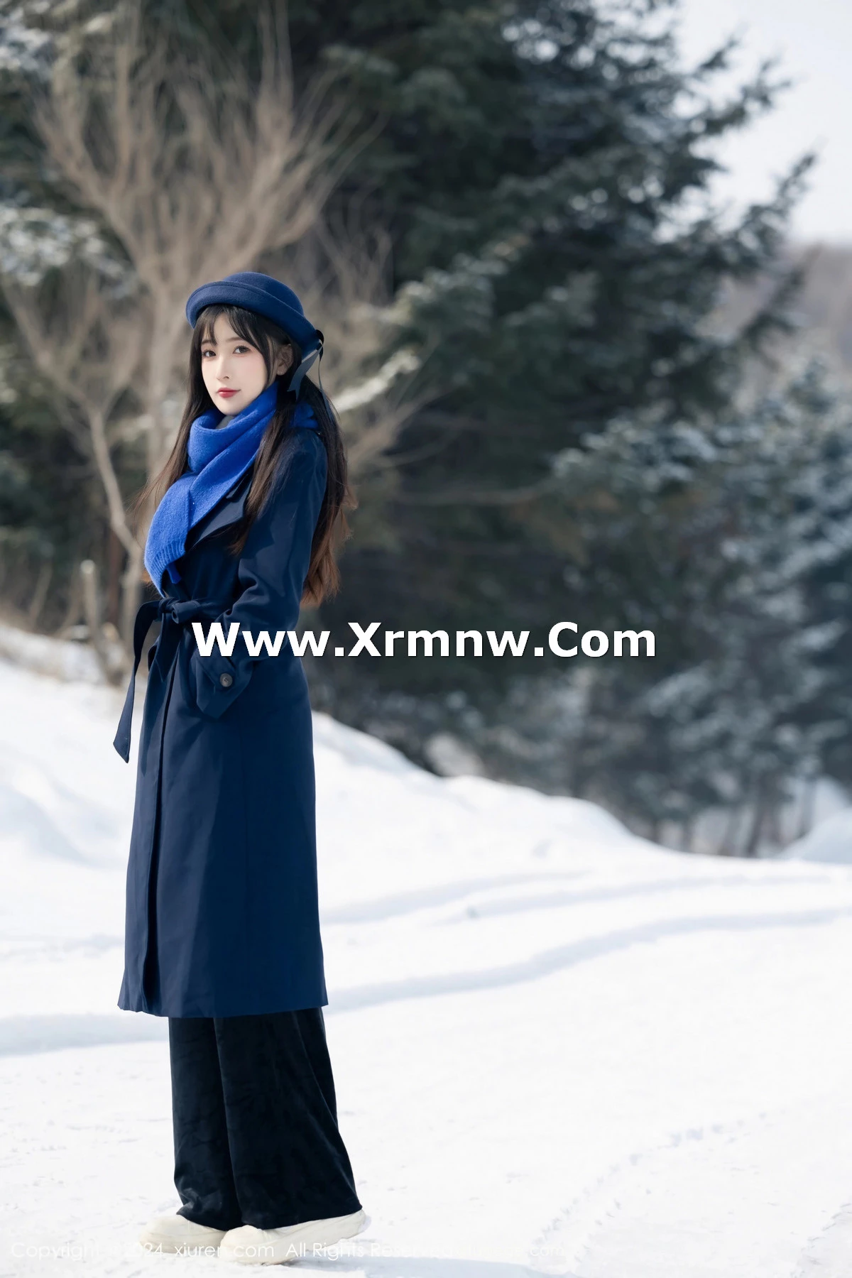 [[XiuRen秀人网]秀人网]No.8325_模特林星阑雪地场景+性感黑色蕾丝情趣内衣配黑丝吊袜诱惑写真88P