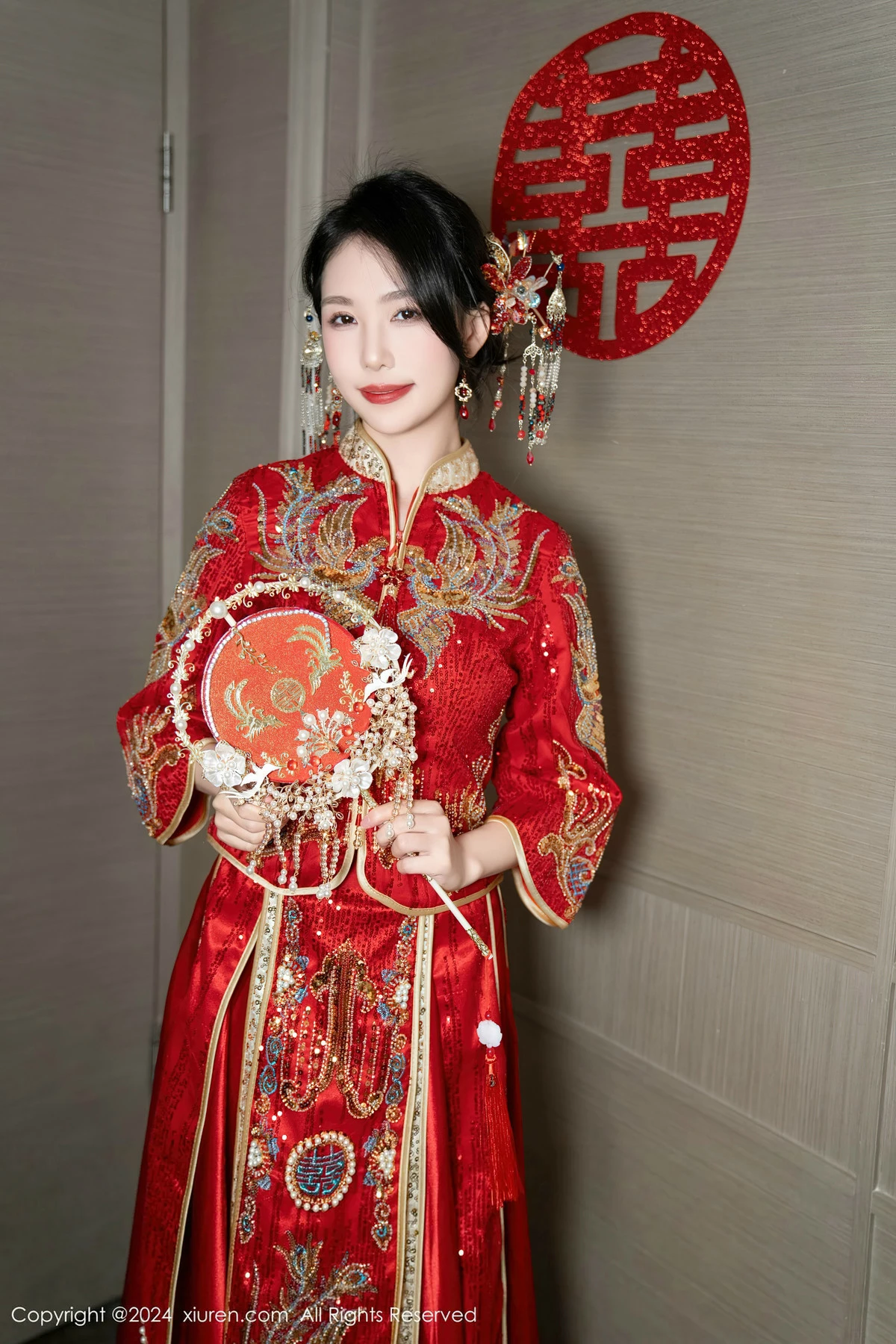 [[XiuRen秀人网]秀人网]No.8376_模特利世性感红色新娘妆露红色内衣配超薄闪亮肉丝完美诱惑写真95P