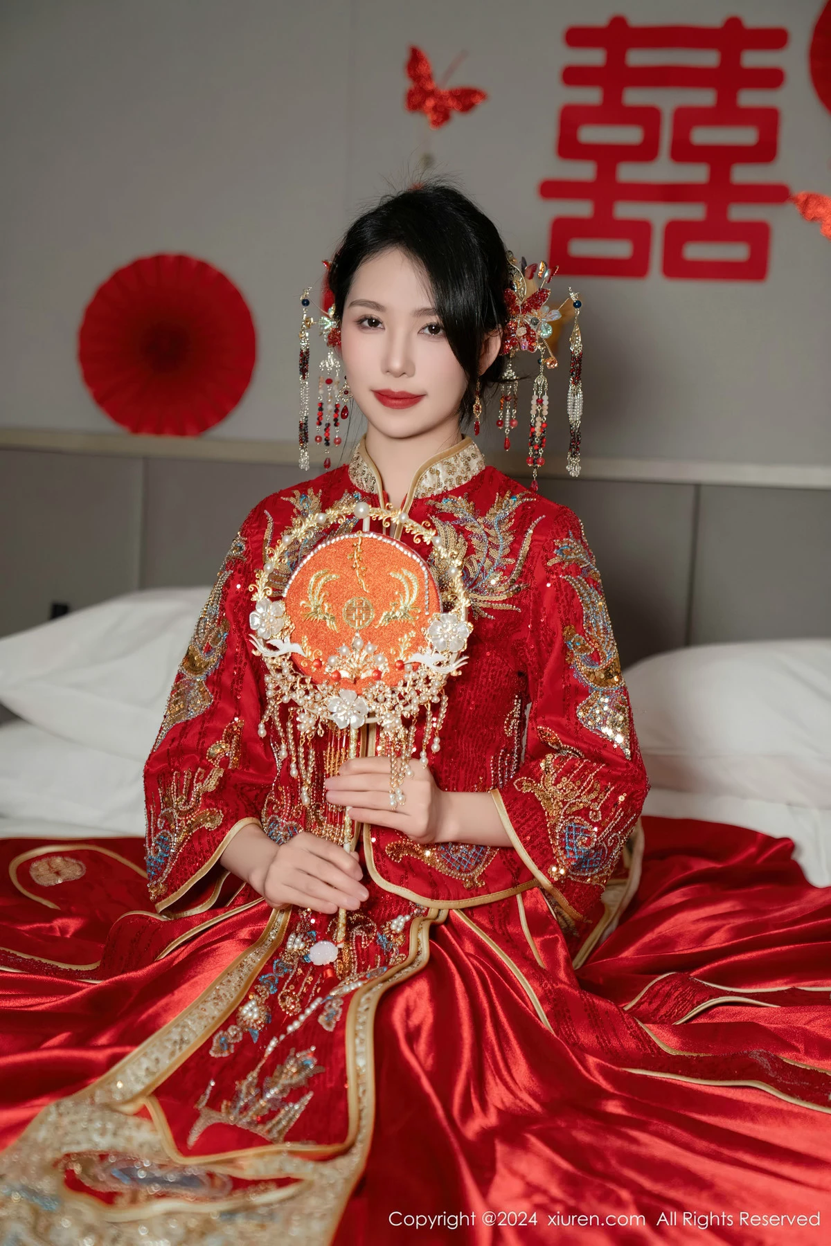 [[XiuRen秀人网]秀人网]No.8376_模特利世性感红色新娘妆露红色内衣配超薄闪亮肉丝完美诱惑写真95P