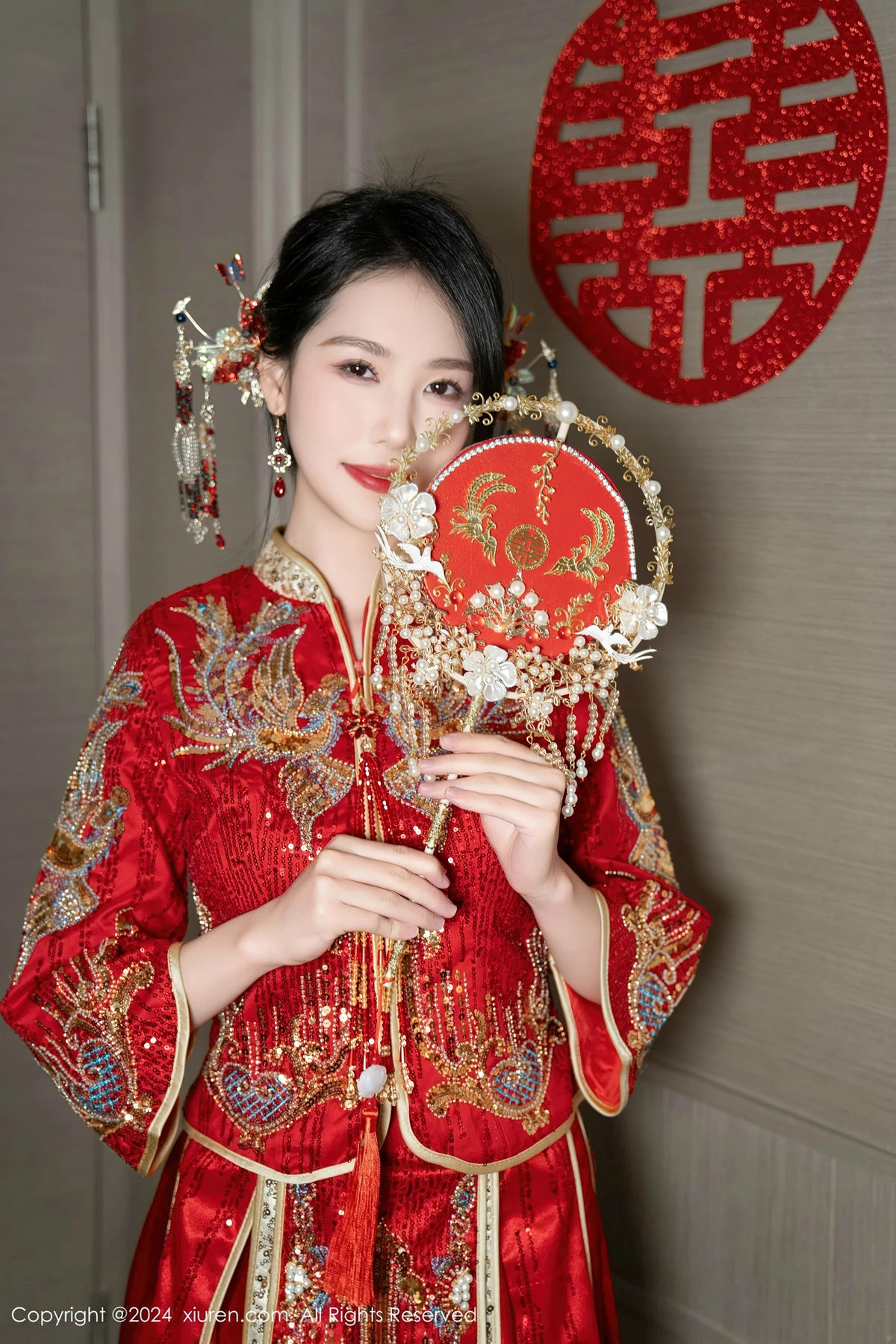 [[XiuRen秀人网]秀人网]No.8376_模特利世性感红色新娘妆露红色内衣配超薄闪亮肉丝完美诱惑写真95P