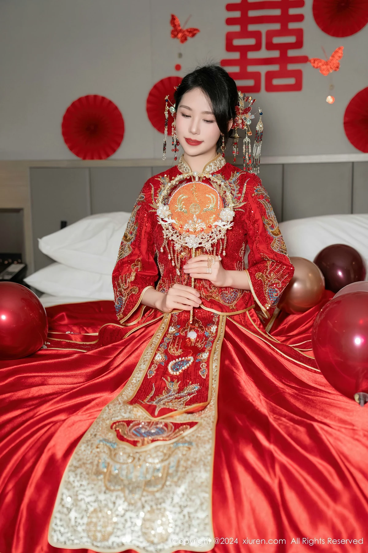 [[XiuRen秀人网]秀人网]No.8376_模特利世性感红色新娘妆露红色内衣配超薄闪亮肉丝完美诱惑写真95P