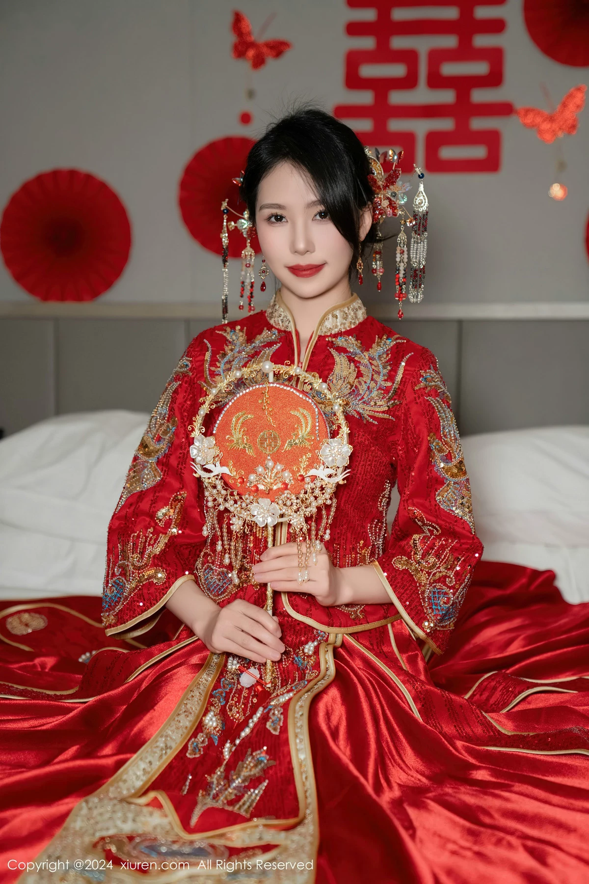[[XiuRen秀人网]秀人网]No.8376_模特利世性感红色新娘妆露红色内衣配超薄闪亮肉丝完美诱惑写真95P