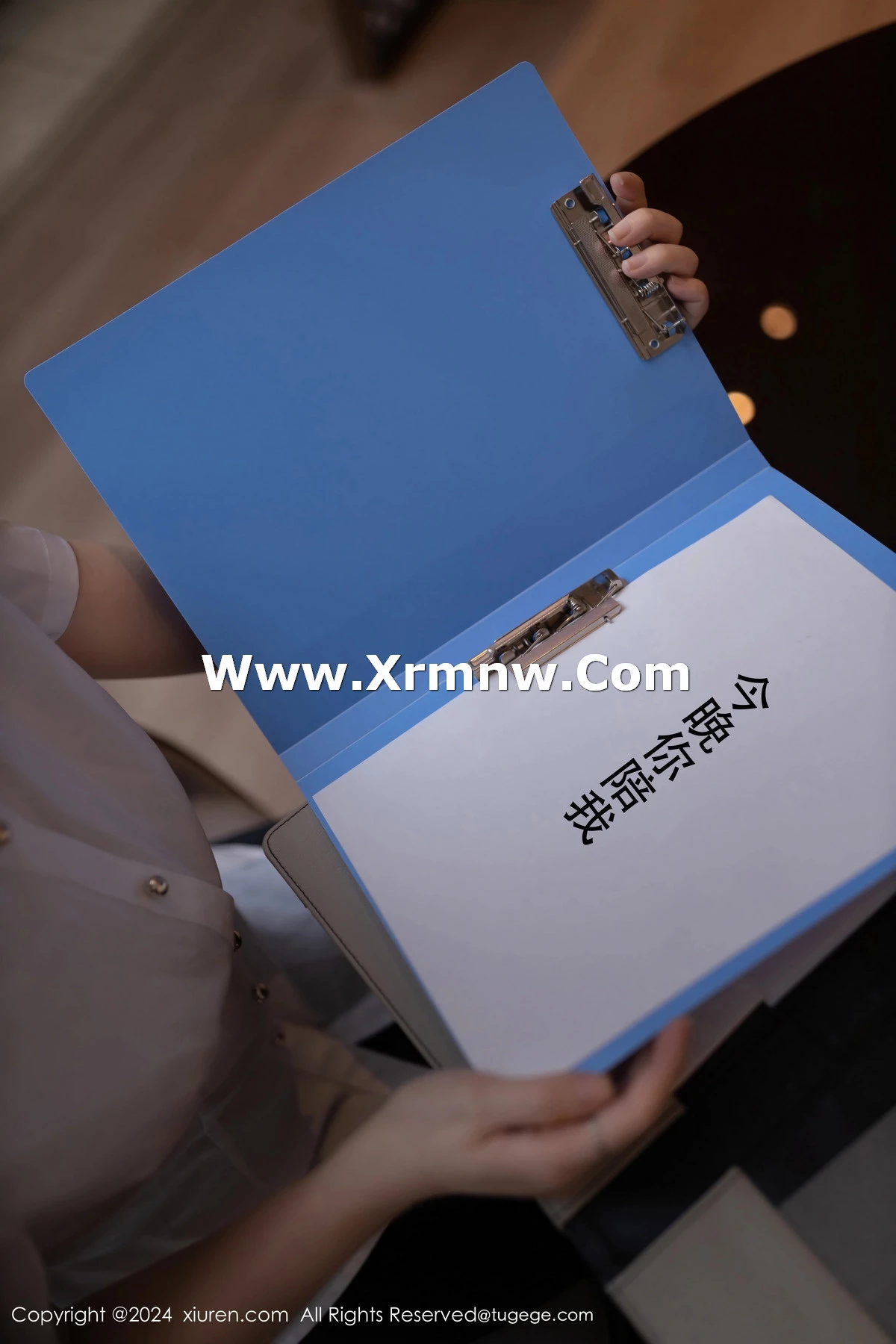 [[XiuRen秀人网]秀人网]No.8264_模特杏子Yada性感紫色服饰露紫灰蕾丝内衣秀曼妙身姿诱惑写真87P