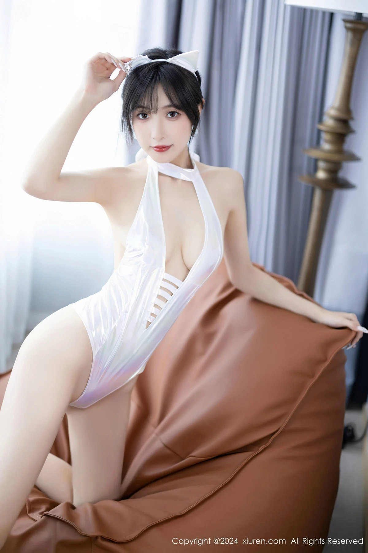 [[XiuRen秀人网]秀人网]No.8409_模特林星阑猫女郎装扮性感银白色连体衣秀曼妙身姿迷人诱惑写真81P