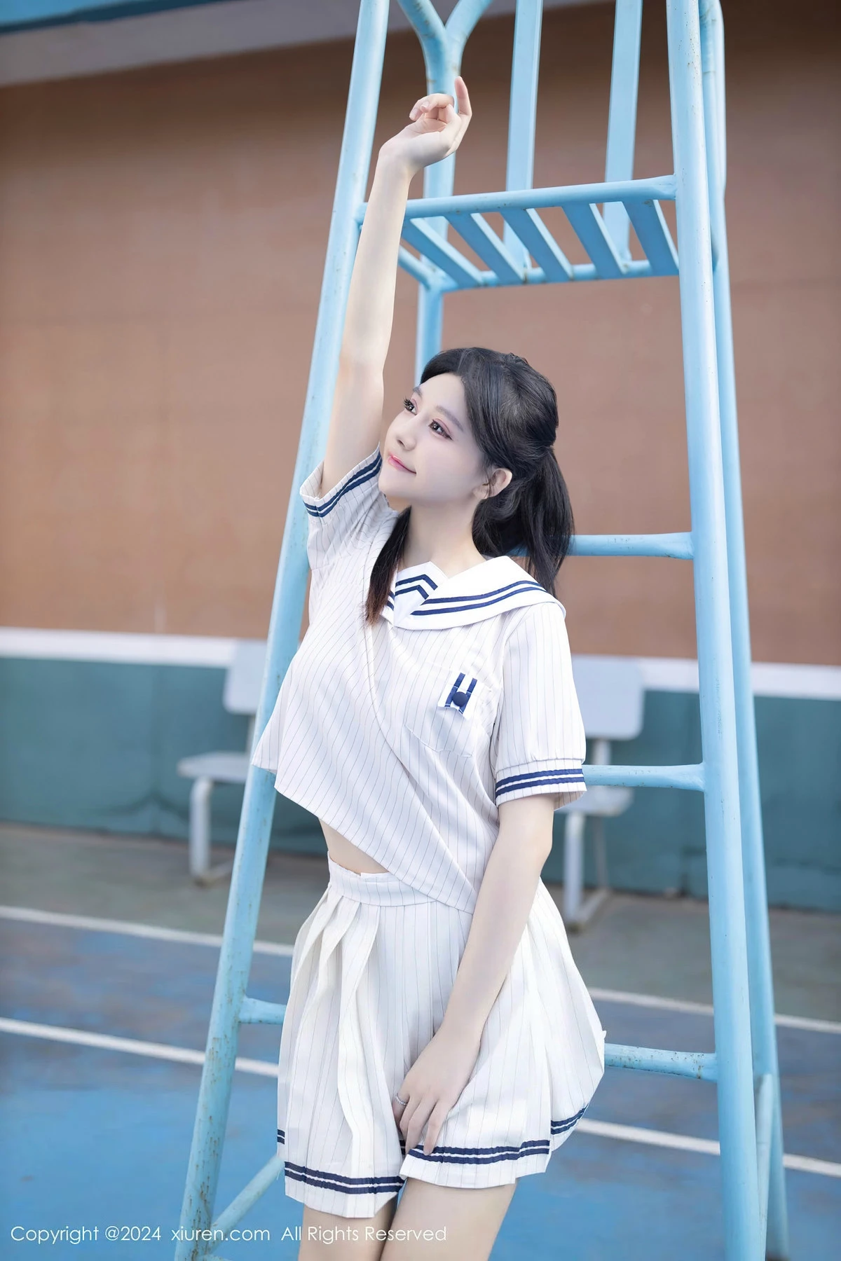 [[XiuRen秀人网]秀人网]No.8280_模特幼幼性感白色学生短裙制服露白色内衣秀完美身材诱惑写真80P