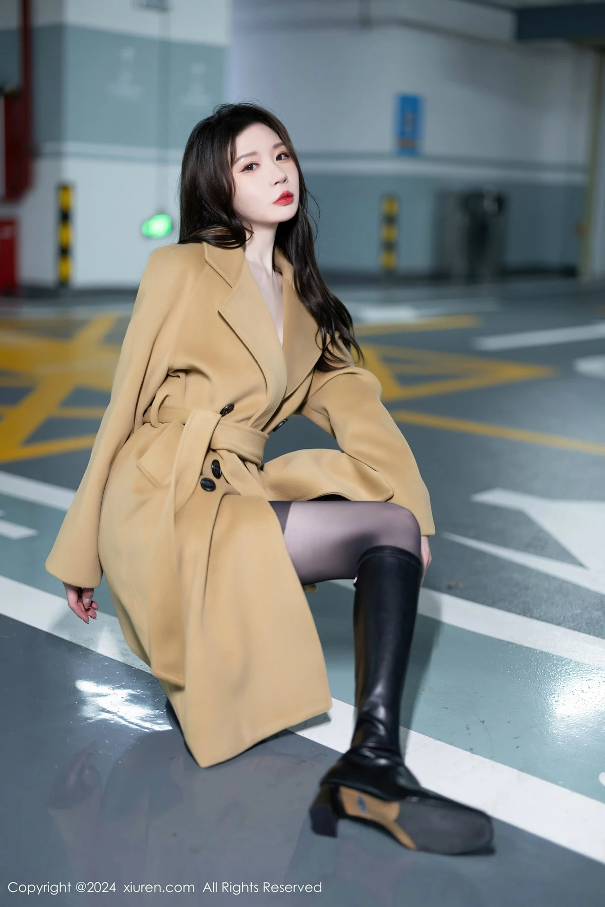 [[XiuRen秀人网]秀人网]No.8414_模特梦心玥私房性感黑色内衣配黑丝吊袜秀高挑曼妙身姿诱惑写真80P