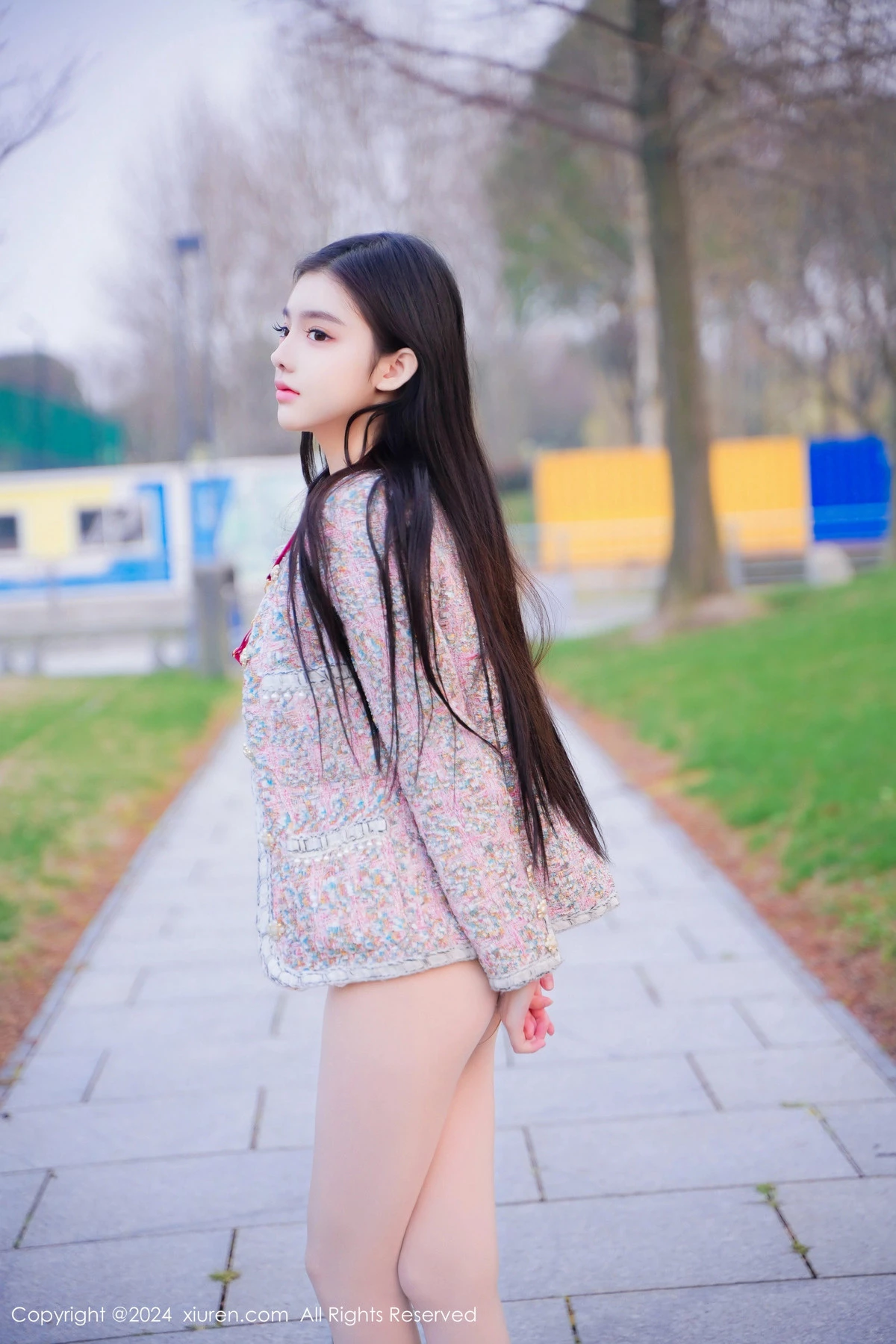 [[XiuRen秀人网]秀人网]No.8489_模特龙雪儿户外性感红色情趣服饰配开档白丝秀惹火身材诱惑写真49P