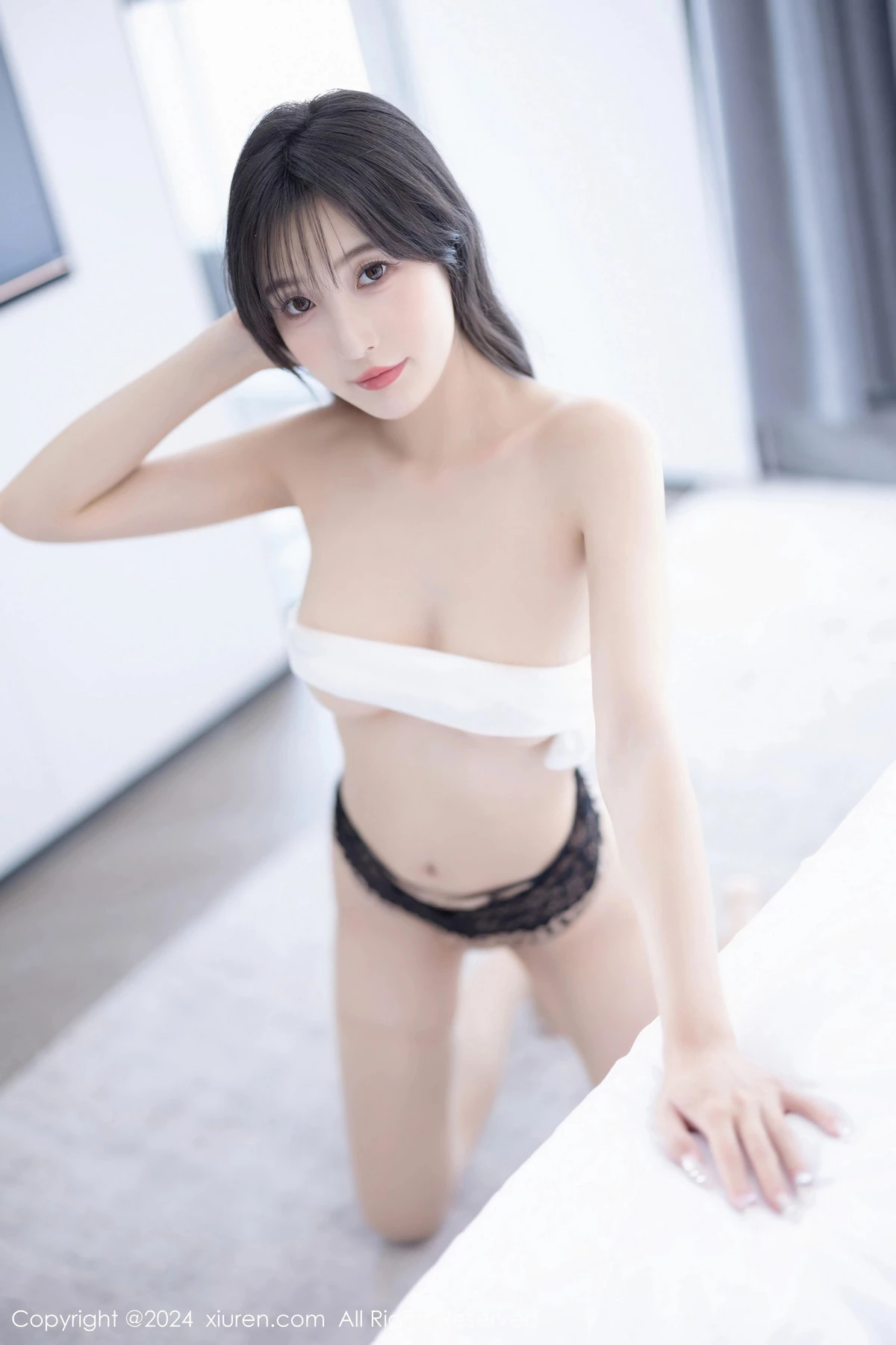 [[XiuRen秀人网]秀人网]No.8504_模特林星阑性感白色短T配牛仔短裤露黑色蕾丝内衣撩人诱惑写真81P