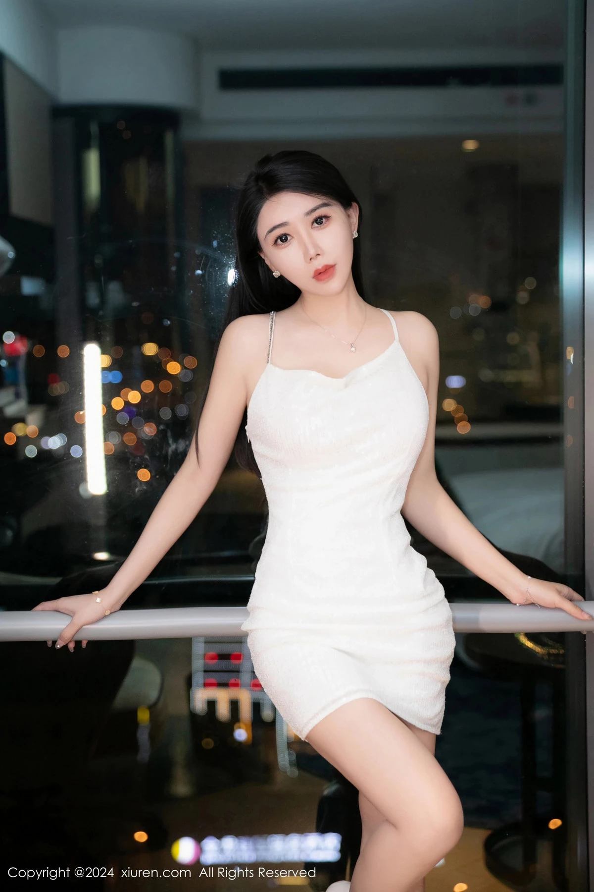 [[XiuRen秀人网]秀人网]No.8529_模特李若汐性感白色连衣短裙露黑色情趣内衣秀惹火身材诱惑写真91P