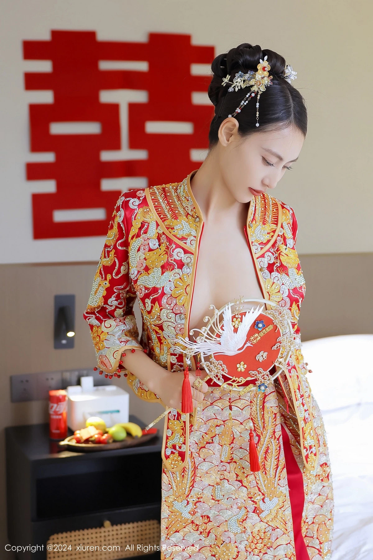[[XiuRen秀人网]秀人网]No.8534_模特Lingyu69新娘主题性感红色中式新娘服饰秀惹火身段诱惑写真77P