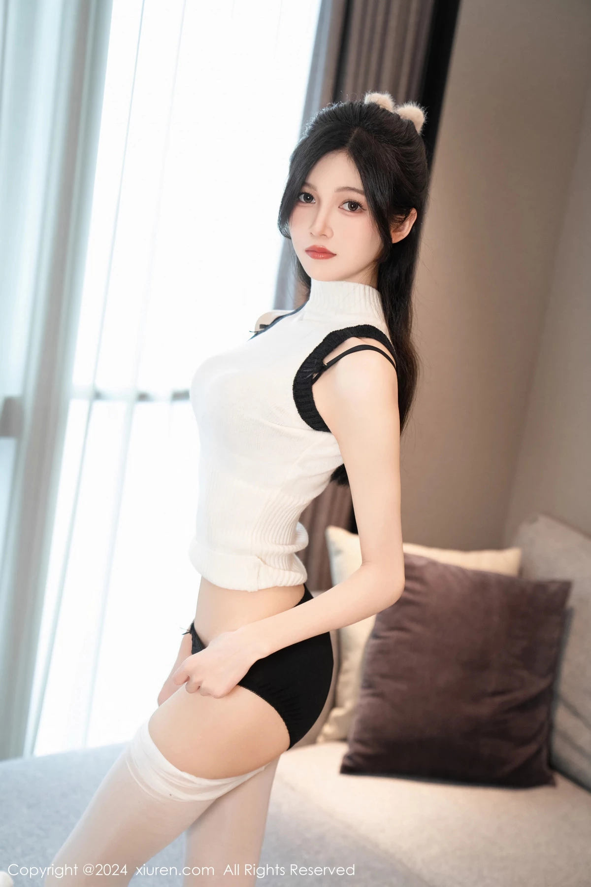 [[XiuRen秀人网]秀人网]No.8544_模特程程程性感白色针织套装露黑色内衣配白丝袜秀美腿诱惑写真95P