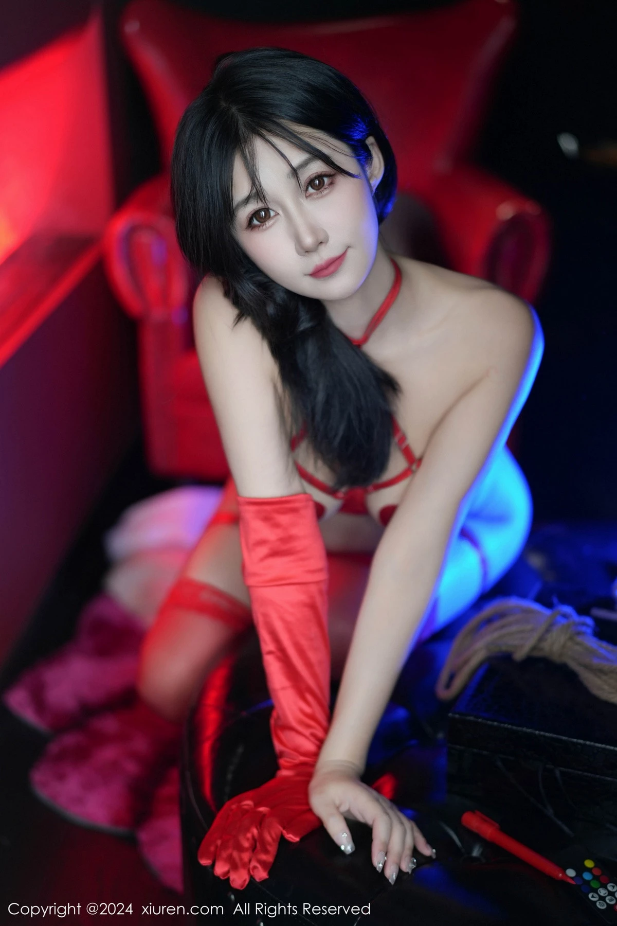 [[XiuRen秀人网]秀人网]No.8555_模特laura阿姣性感红色情趣内衣配红色丝袜秀曼妙身姿诱惑写真95P