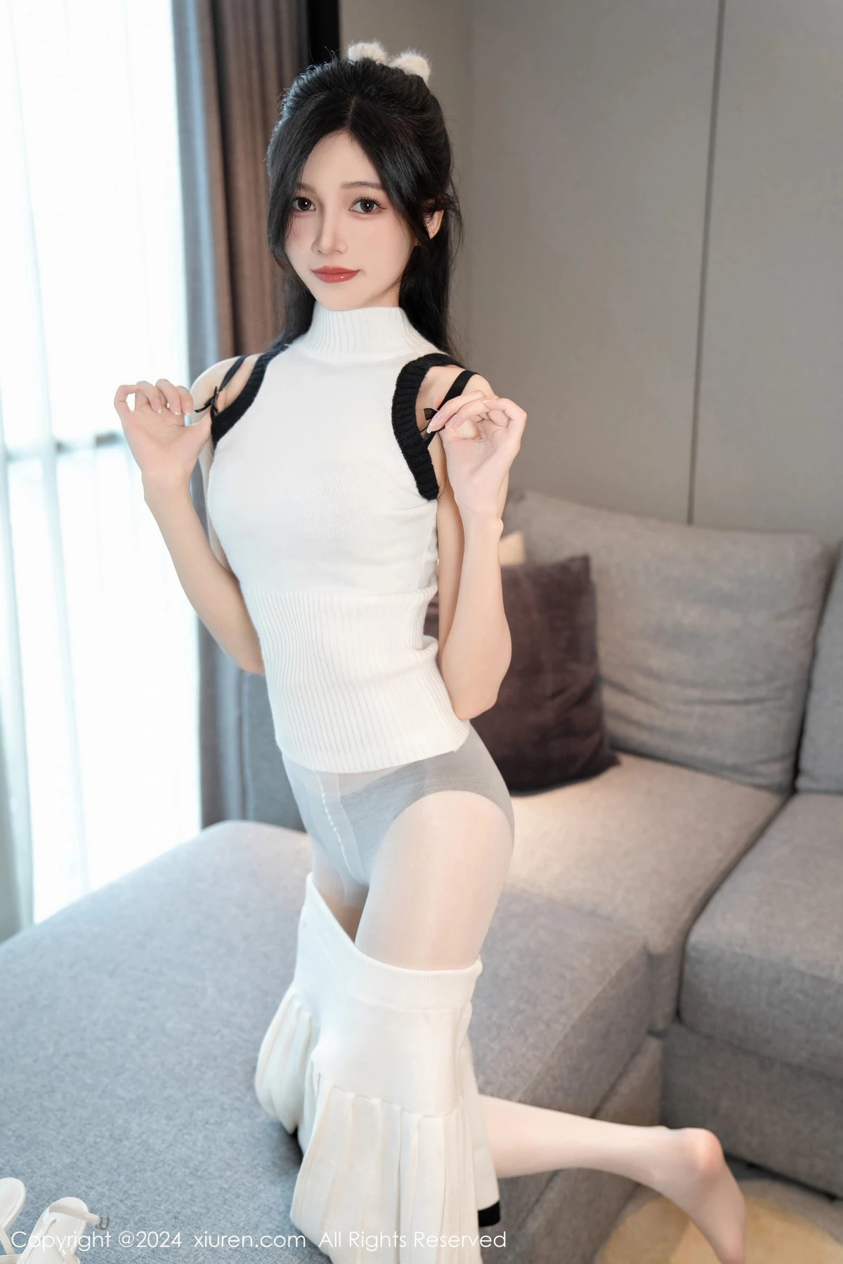 [[XiuRen秀人网]秀人网]No.8544_模特程程程性感白色针织套装露黑色内衣配白丝袜秀美腿诱惑写真95P