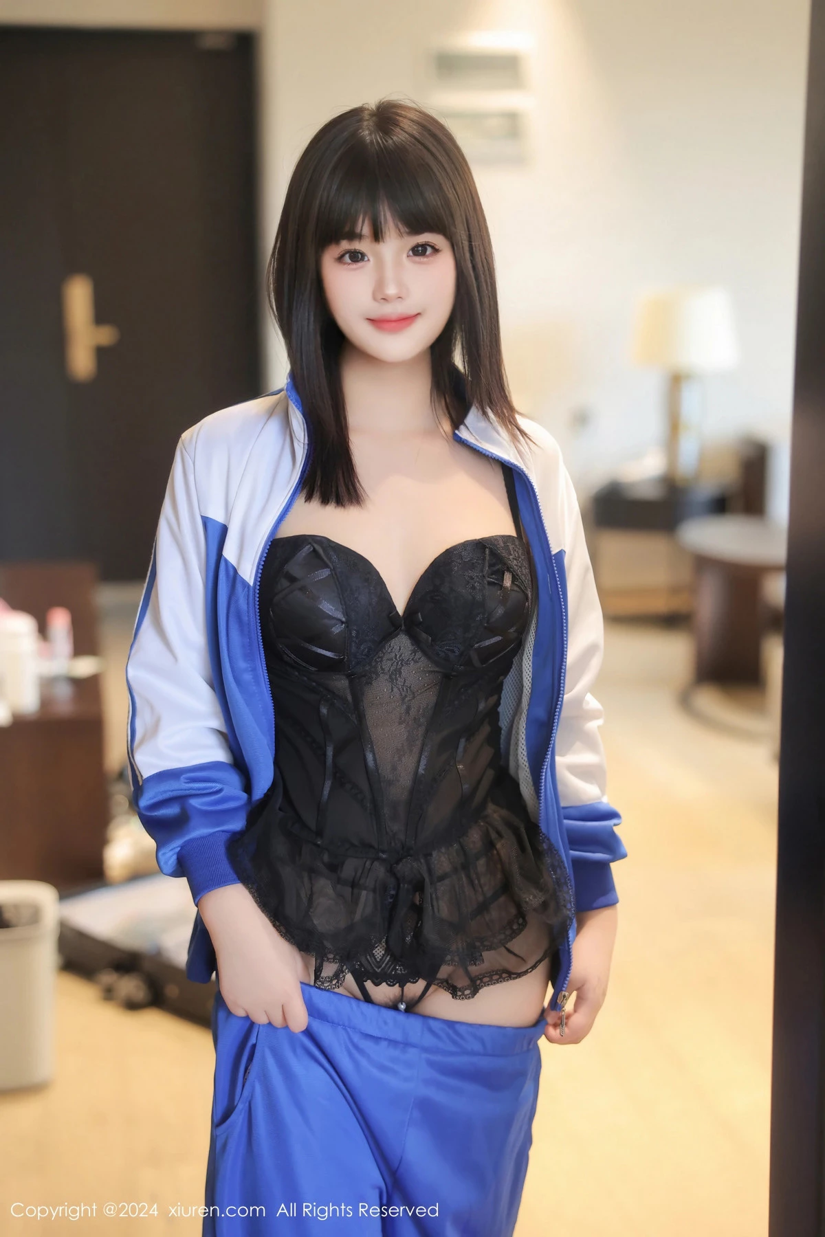 [[XiuRen秀人网]秀人网]No.8648_模特徐若兮性感学生装露黑色蕾丝情趣内衣秀曼妙身姿诱惑写真78P