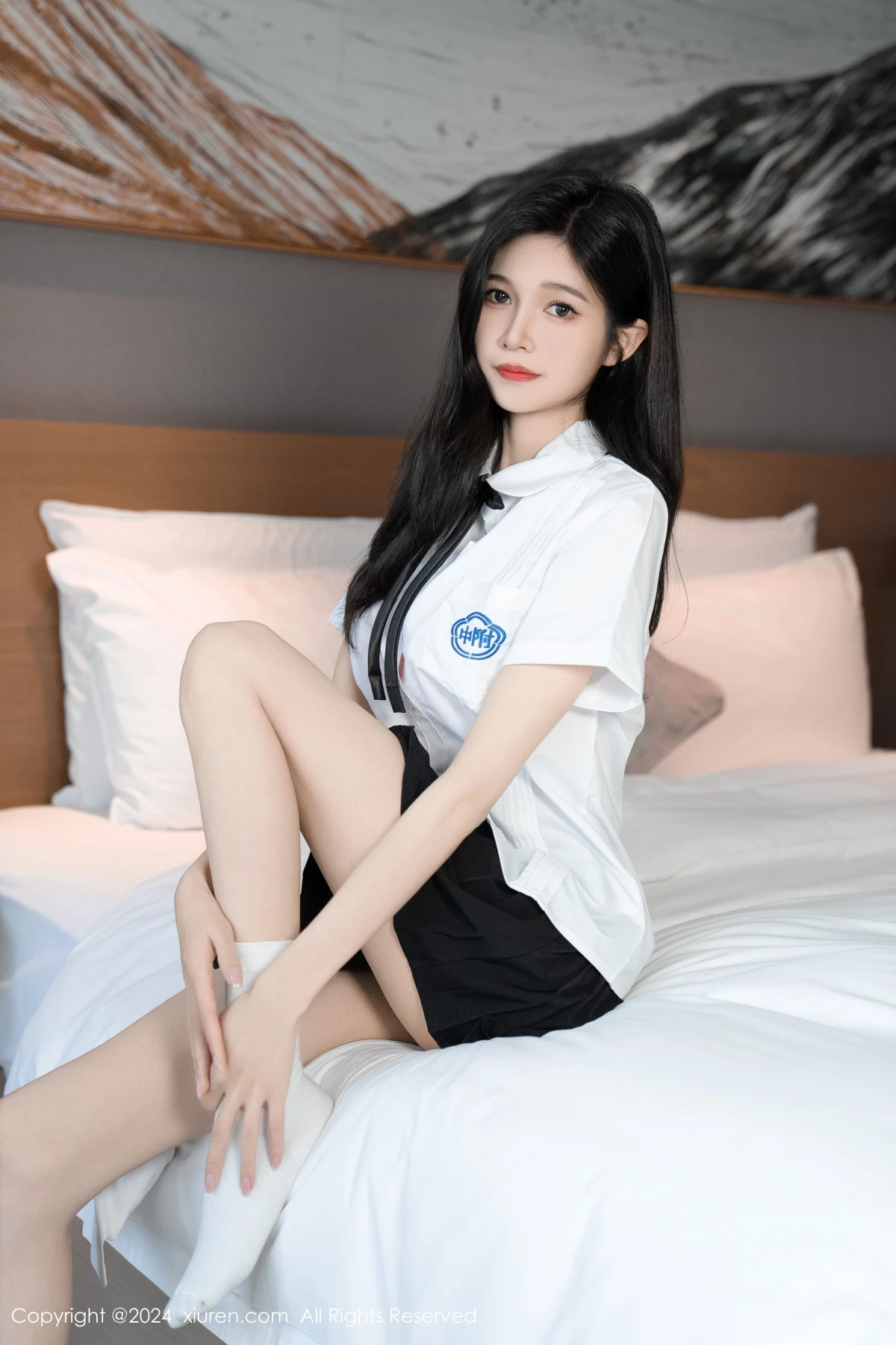 [[XiuRen秀人网]秀人网]No.8671_模特程程程性感学生制服半脱露粉色内衣秀苗条身材迷人诱惑写真90P