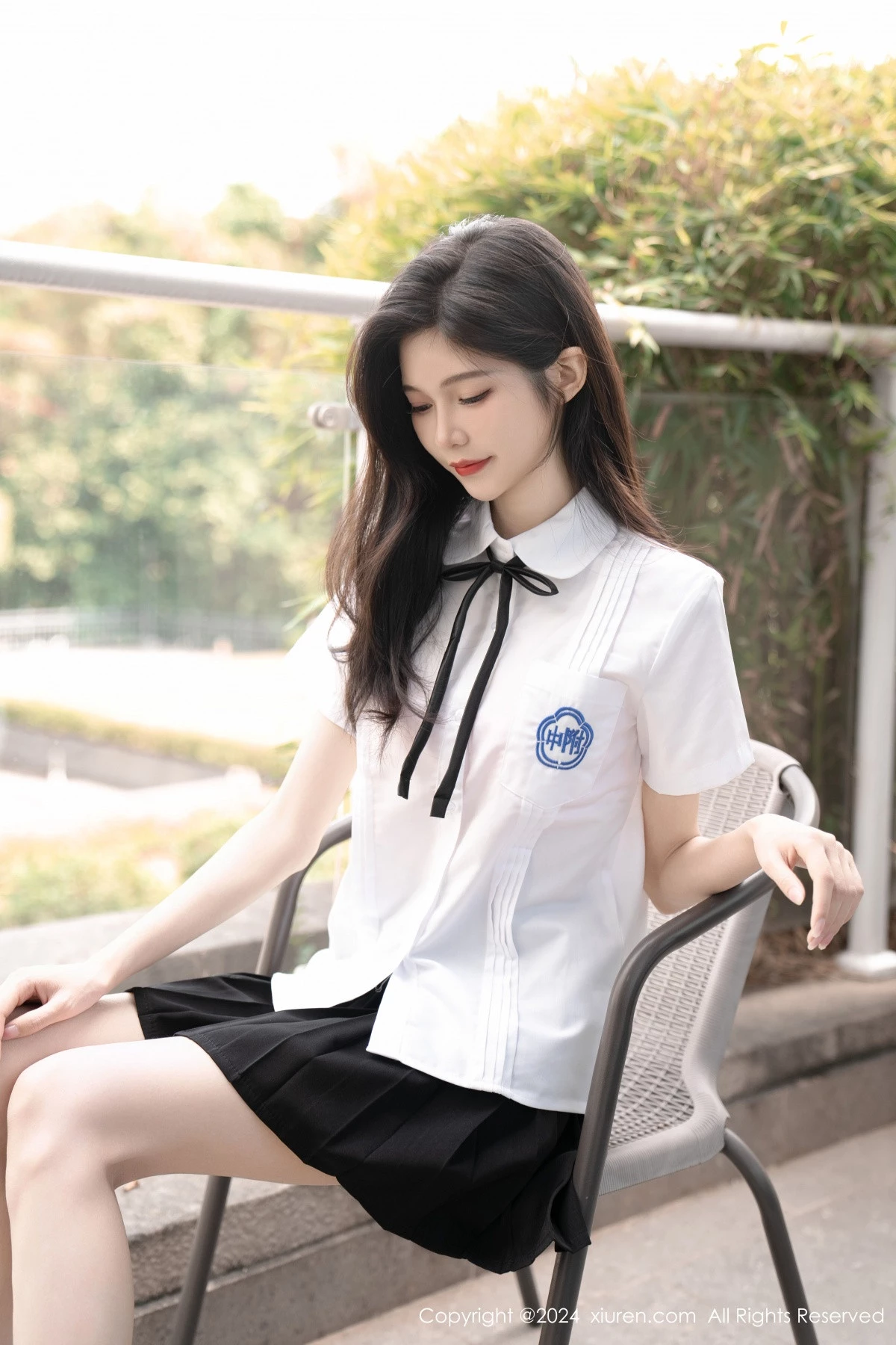 [[XiuRen秀人网]秀人网]No.8671_模特程程程性感学生制服半脱露粉色内衣秀苗条身材迷人诱惑写真90P