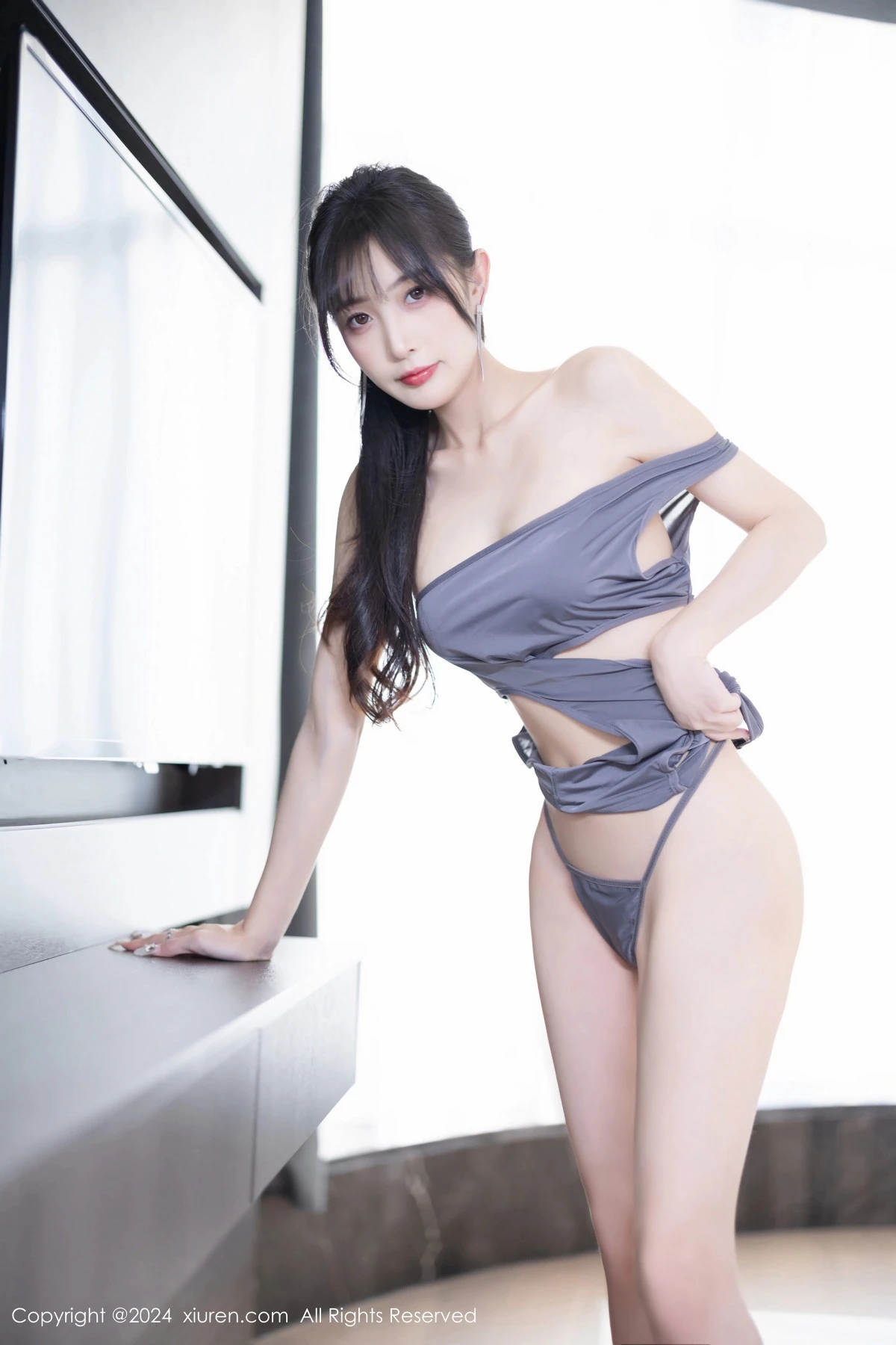 [[XiuRen秀人网]秀人网]No.8682_模特林星阑性感浅粉色连衣裙+灰色连体内衣秀曼妙身姿诱惑写真82P