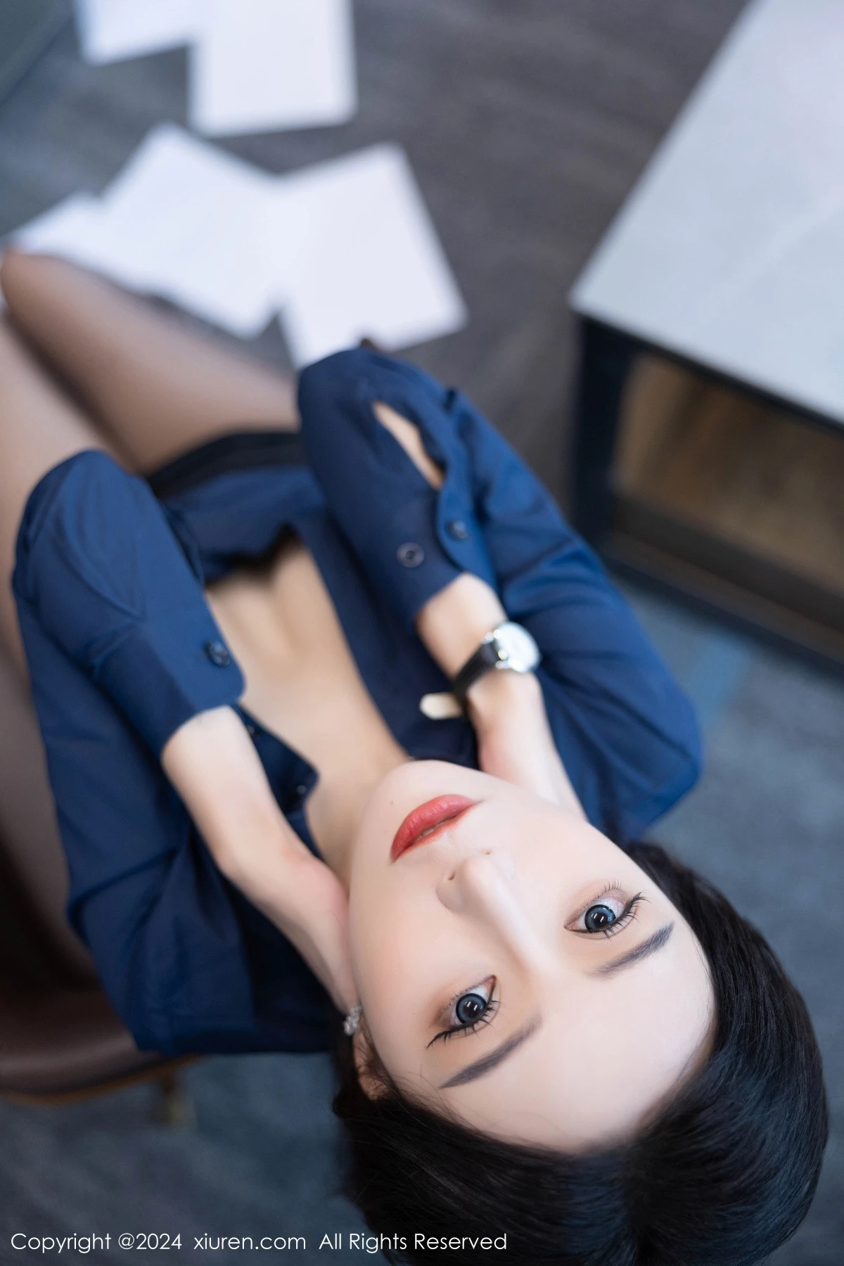 [[XiuRen秀人网]秀人网]No.8760_女神王馨瑶yanni性感Ol深色服饰配开档黑丝秀完美身材诱惑写真88P