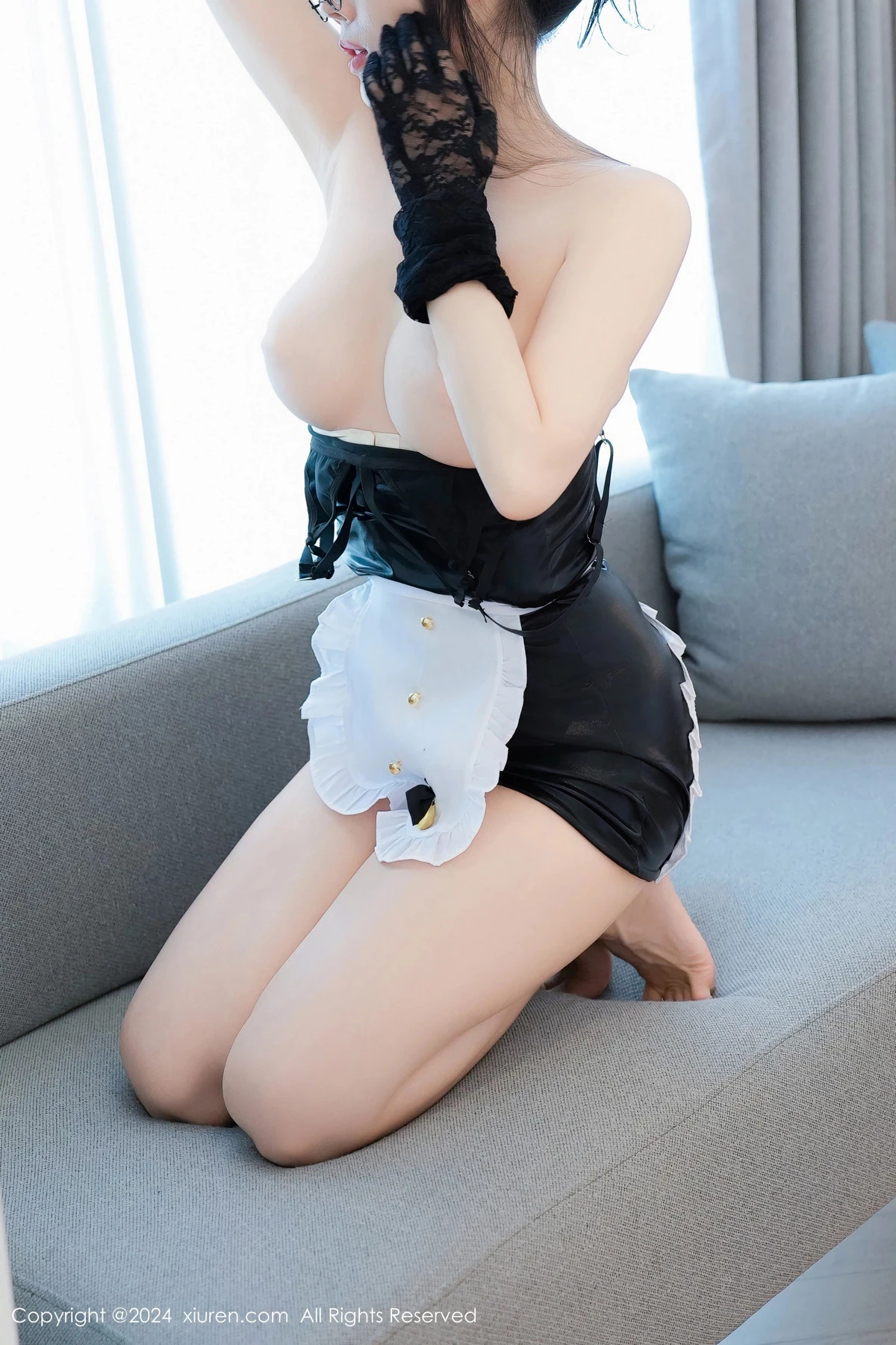[[XiuRen秀人网]秀人网]No.8781_新人模特奶呼呼Moka性感情趣兔女仆服半脱秀惹火身材诱惑写真70P