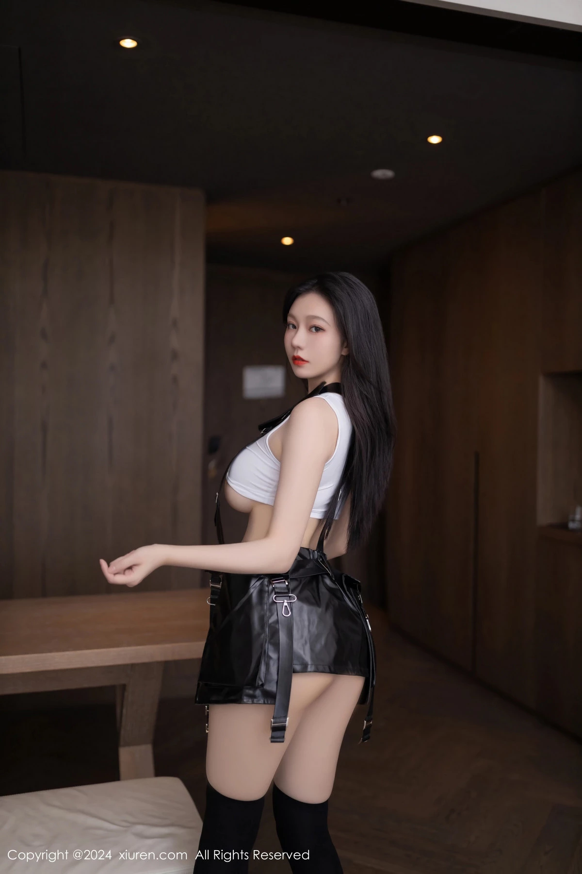 [[XiuRen秀人网]秀人网]No.8829_模特安然anran性感CosPlay蒂法服饰配黑丝袜秀柔美身姿诱惑写真80P