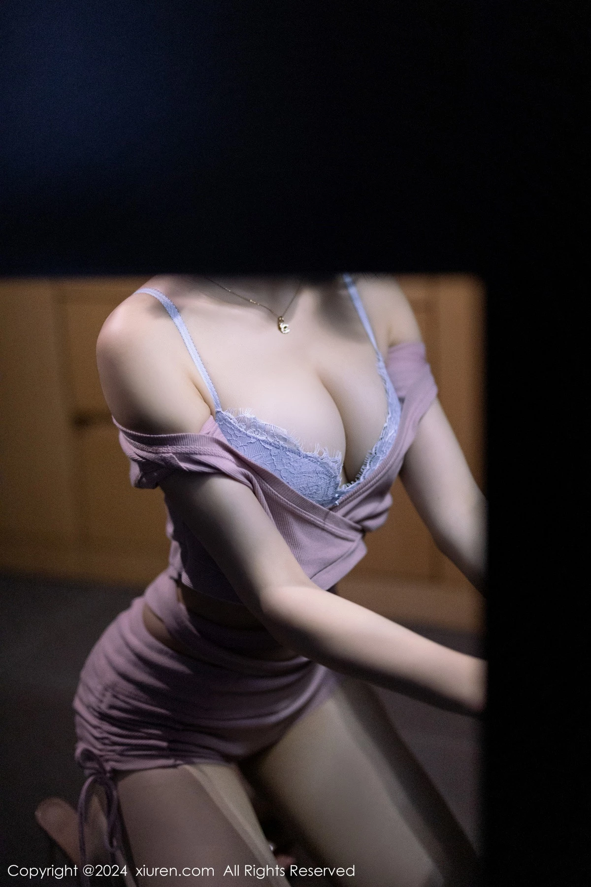 [[XiuRen秀人网]秀人网]No.8836_模特徐莉芝Booty性感粉色服饰+白色蕾丝内衣秀曼妙身姿诱惑写真87P