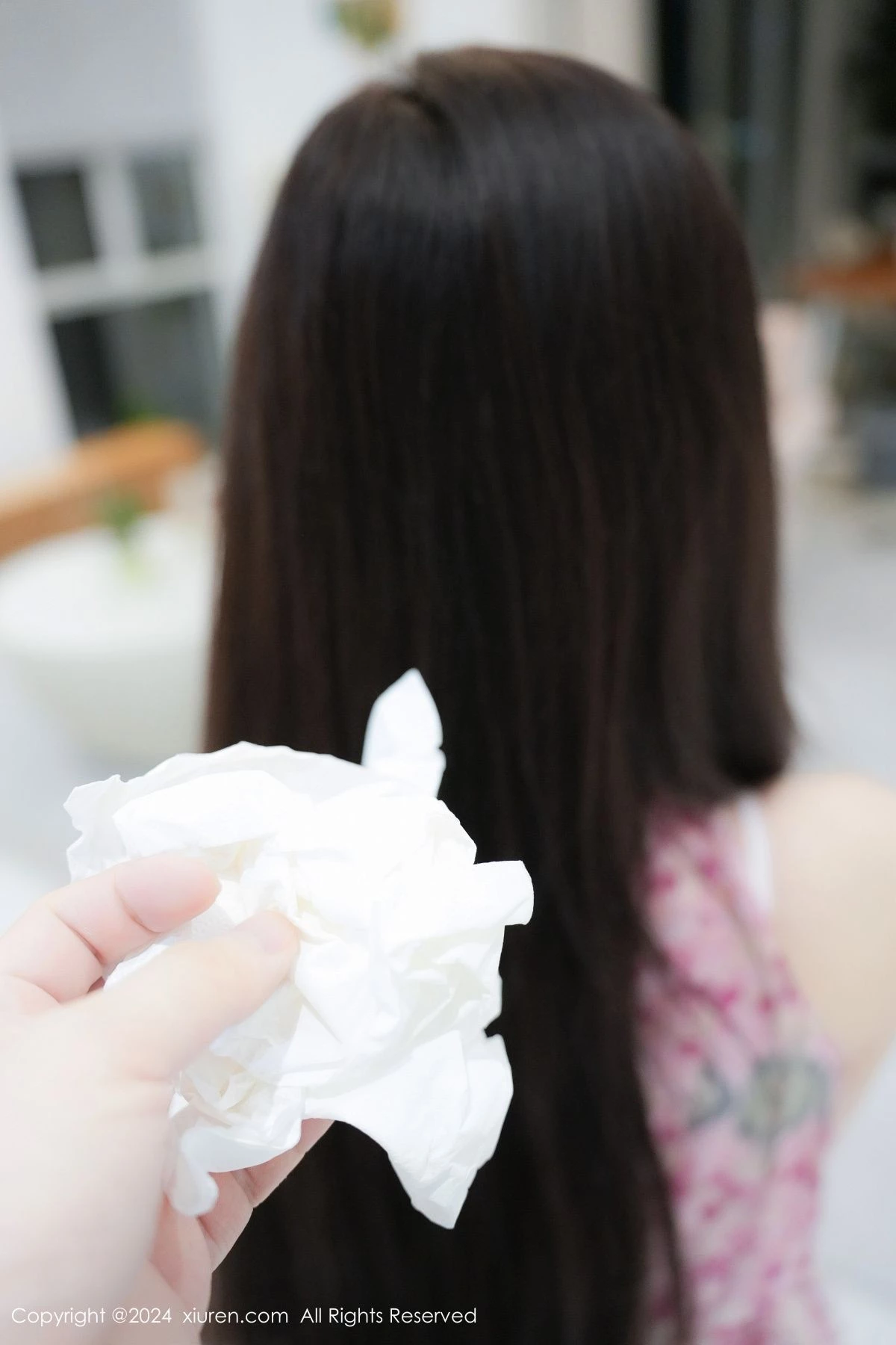 [[XiuRen秀人网]秀人网]No.8855_模特Erikaki性感浅粉色碎花裙露白色内衣秀完美身材迷人诱惑写真78P