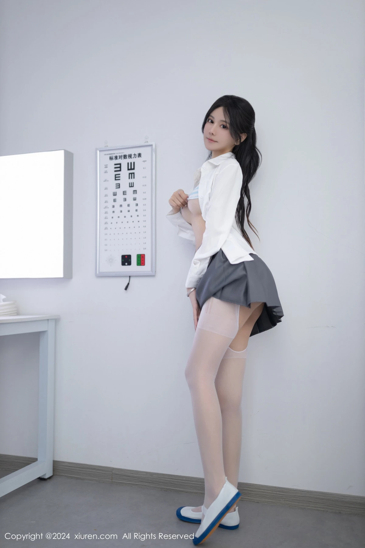 [[XiuRen秀人网]秀人网]No.8852_模特幼幼私房性感白色JK制服配白色丝袜秀曼妙身姿惹火诱惑写真80P