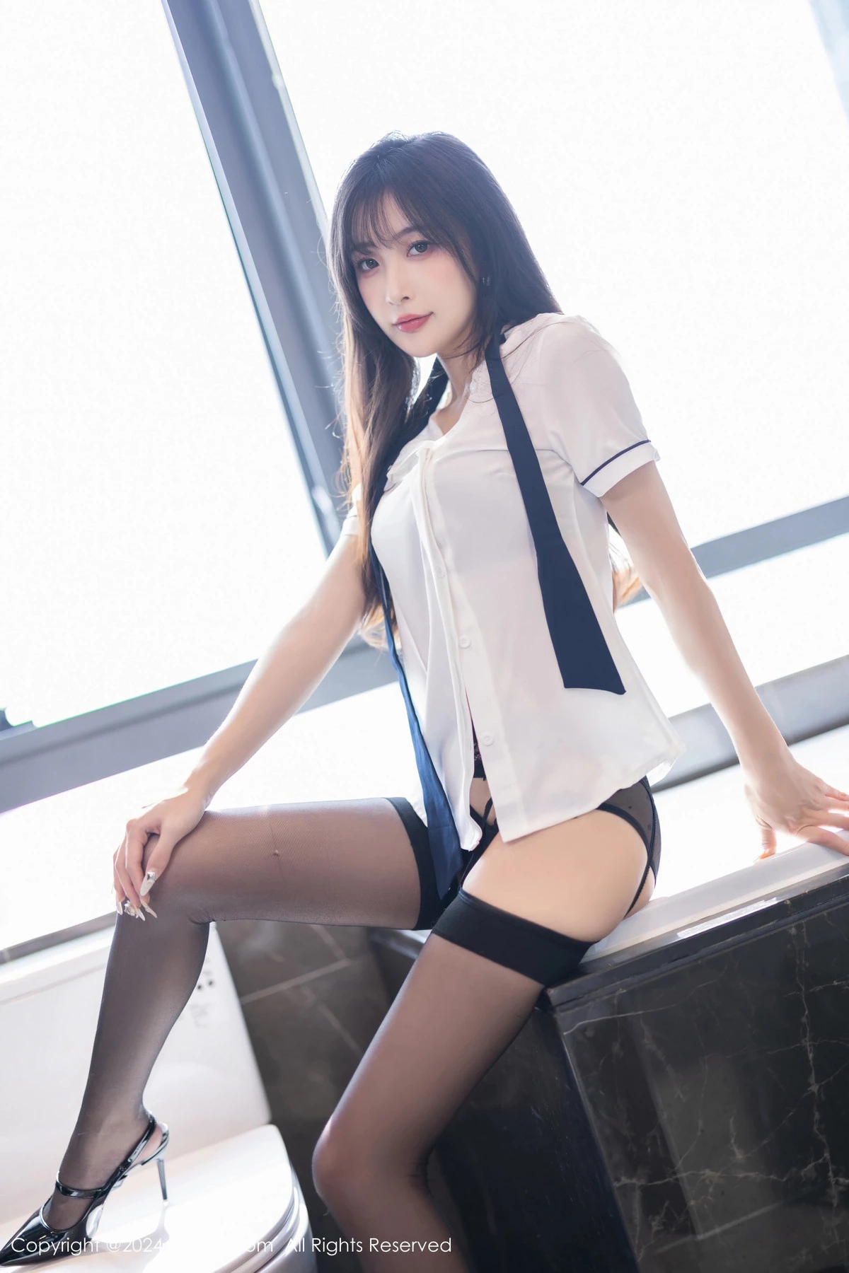 [[XiuRen秀人网]秀人网]No.8727_模特林星阑性感深色制服露黑色内衣配黑丝吊袜秀曼妙身姿诱惑写真91P
