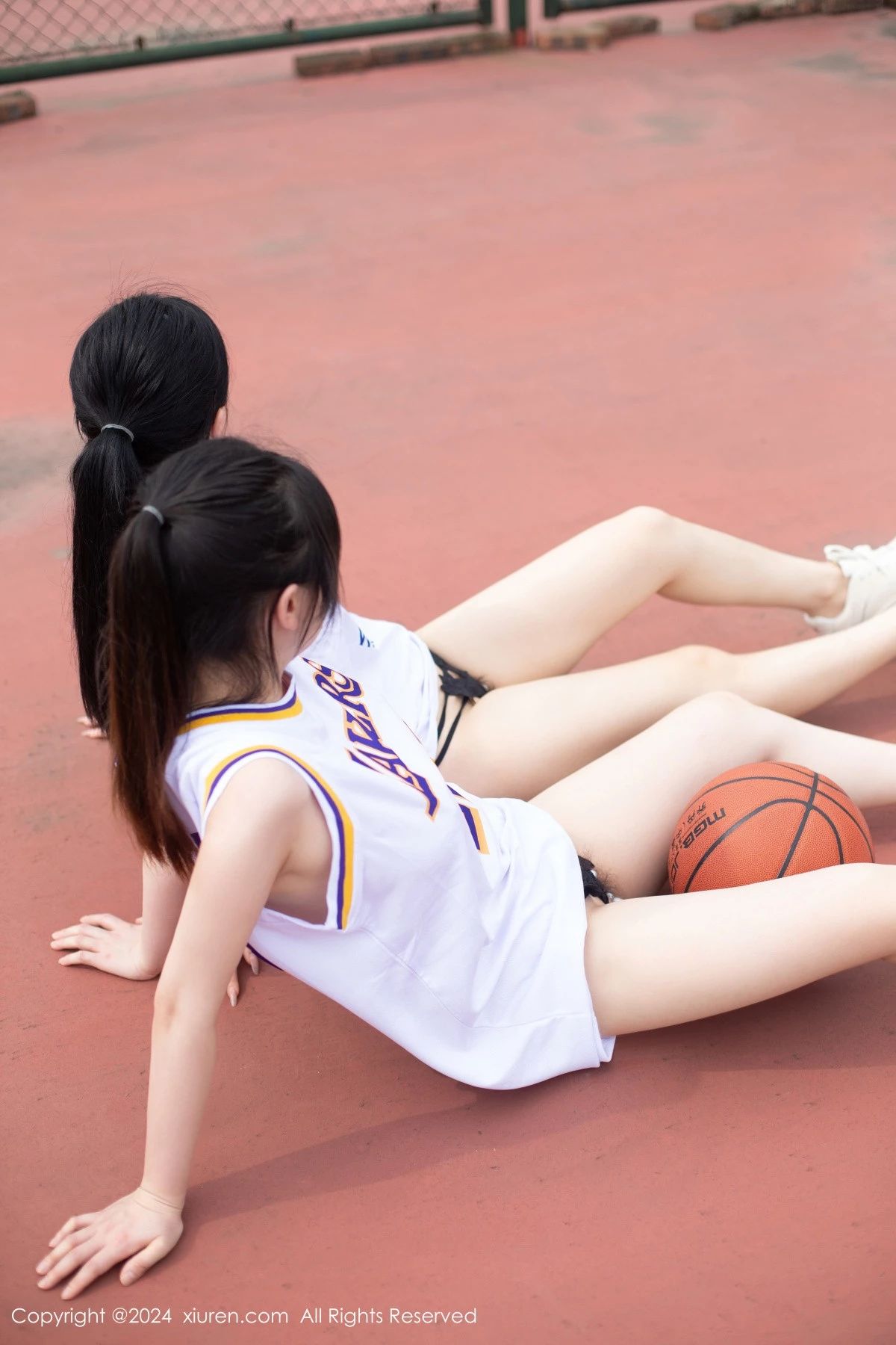 [[XiuRen秀人网]秀人网]No.8744_模特合集女神豆瓣酱蓝球场景互动性感黑色情趣内衣惹火诱惑写真83P
