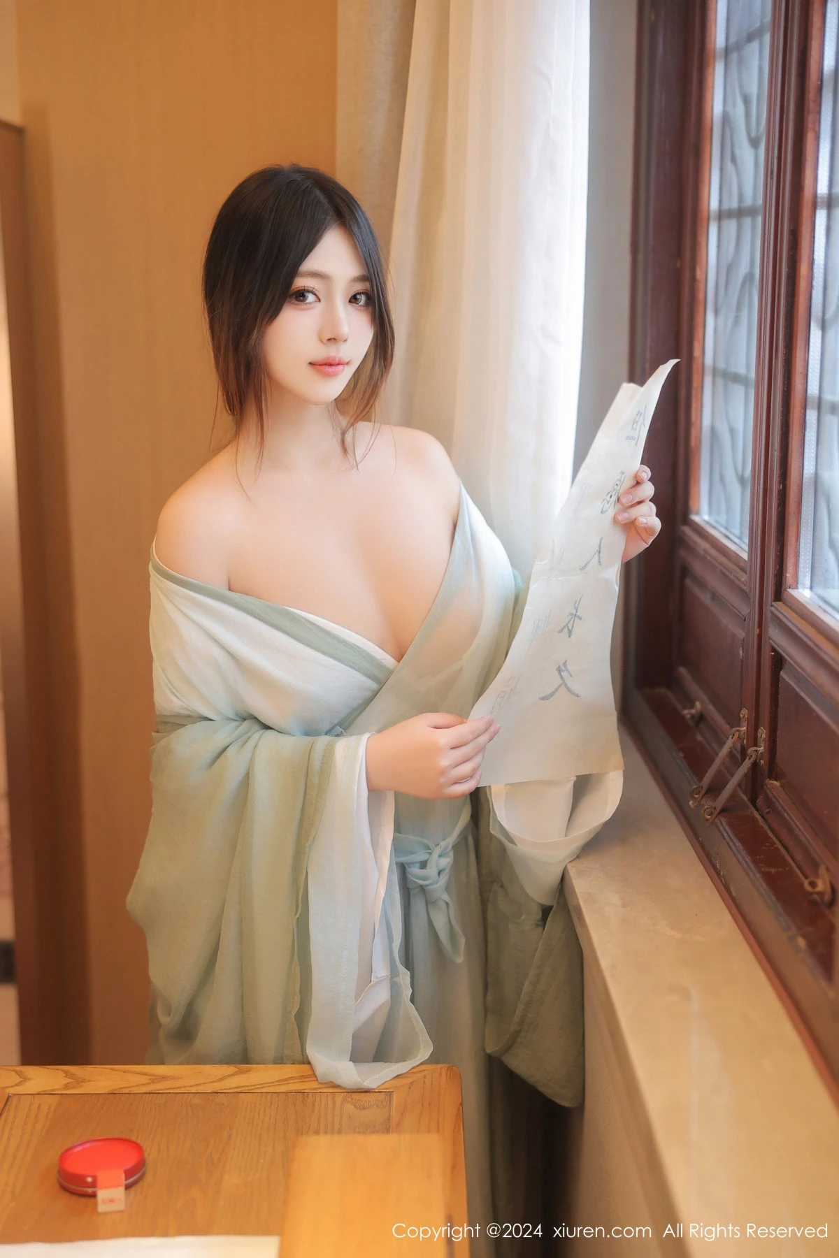 [[XiuRen秀人网]秀人网]No.8937_模特蛋蛋宝私房性感绿色古装服饰配超薄肉丝秀丰腴身姿诱惑写真83P