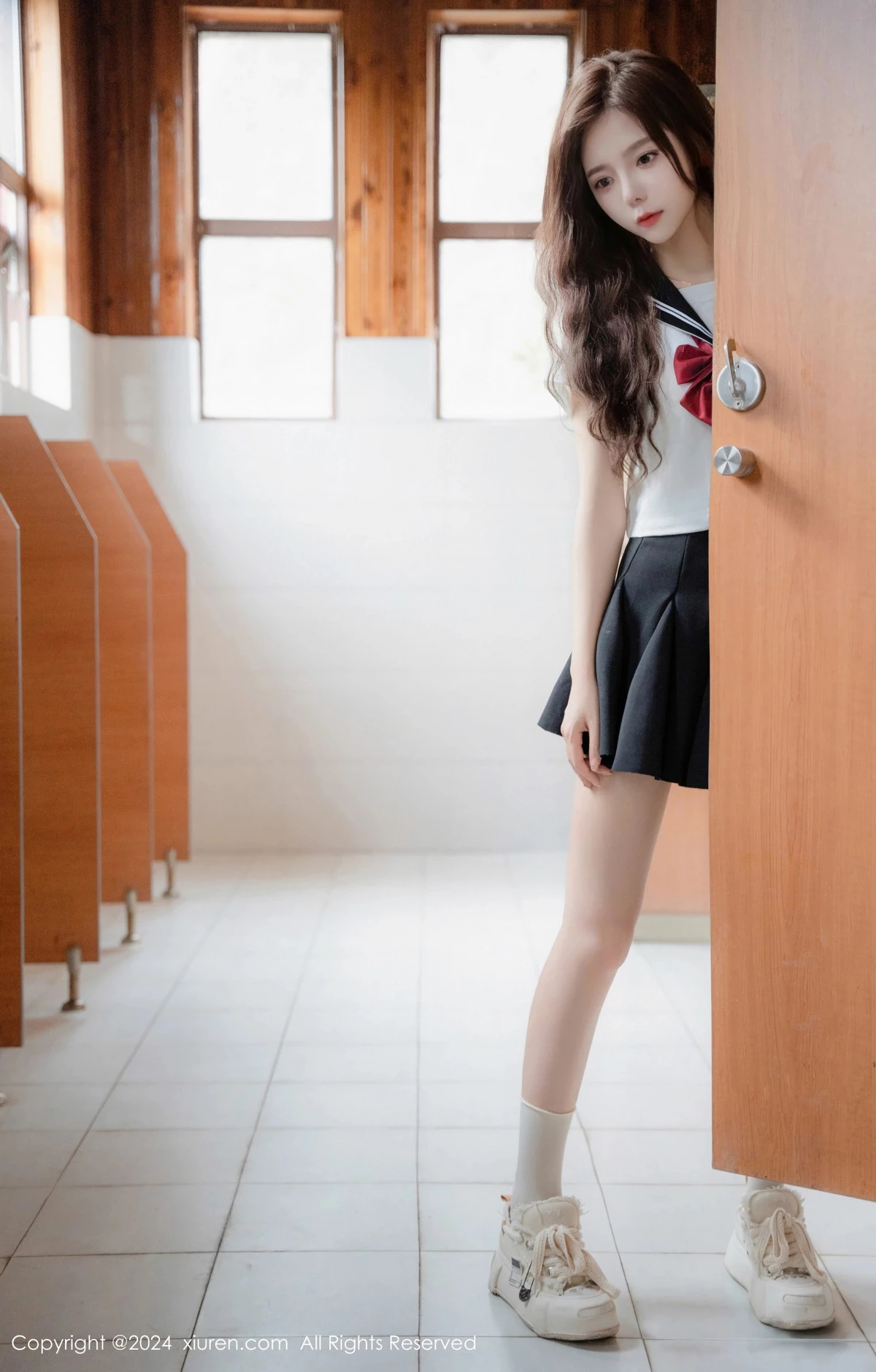 [[XiuRen秀人网]秀人网]No.8948_新人模特拍黄瓜girl性感JK制服露白色蕾丝内衣秀曼妙身姿诱惑写真81P