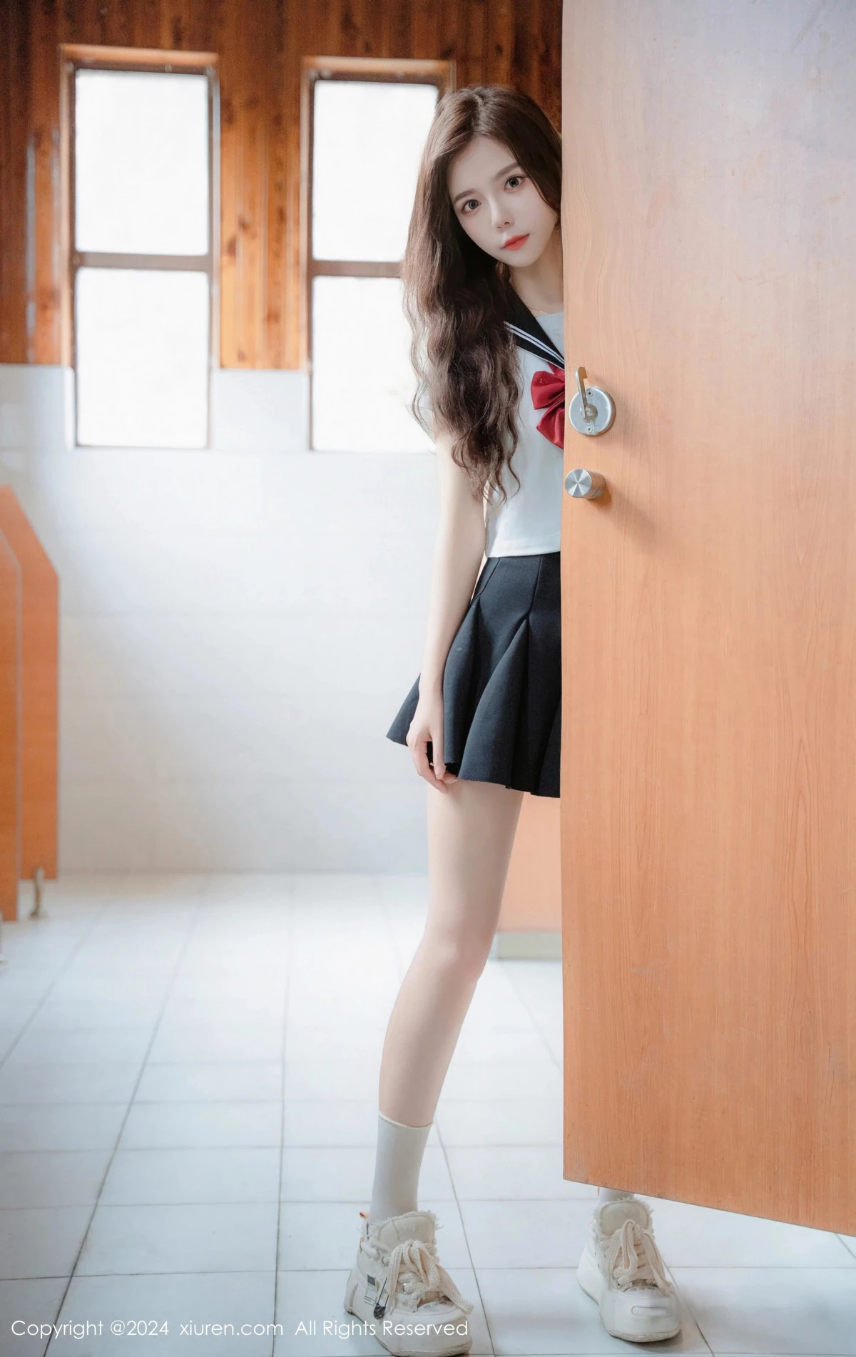 [[XiuRen秀人网]秀人网]No.8948_新人模特拍黄瓜girl性感JK制服露白色蕾丝内衣秀曼妙身姿诱惑写真81P