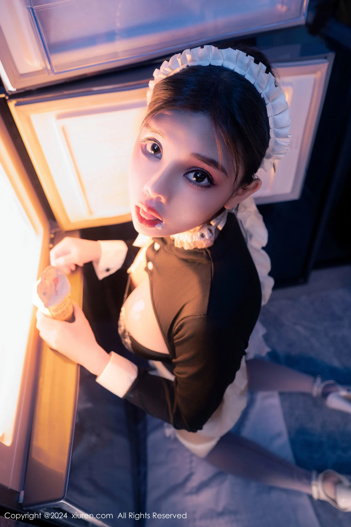 [[XiuRen秀人网]秀人网]No.8966_新人模特小童颜私房浴室性感女仆装配白丝袜秀丰满身材诱惑写真80P