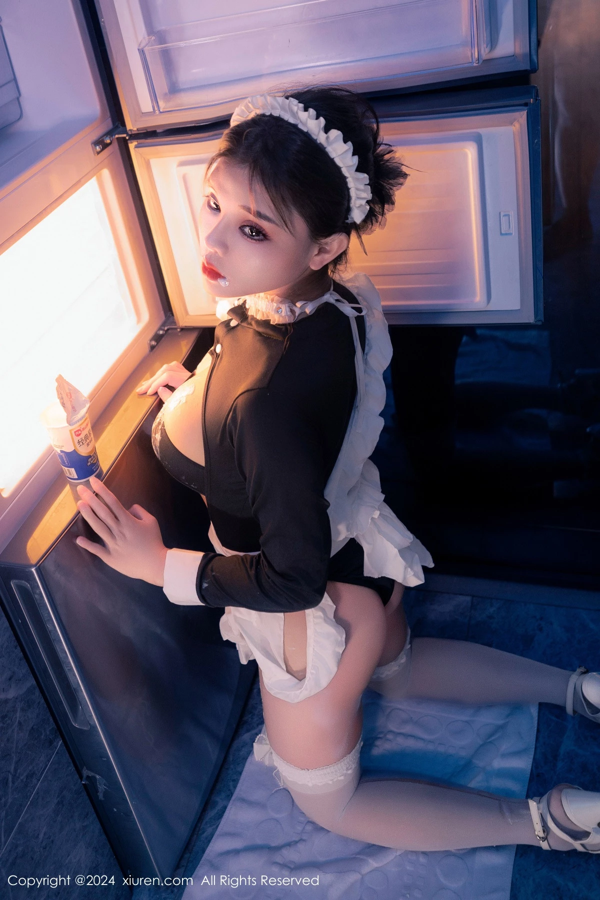 [[XiuRen秀人网]秀人网]No.8966_新人模特小童颜私房浴室性感女仆装配白丝袜秀丰满身材诱惑写真80P