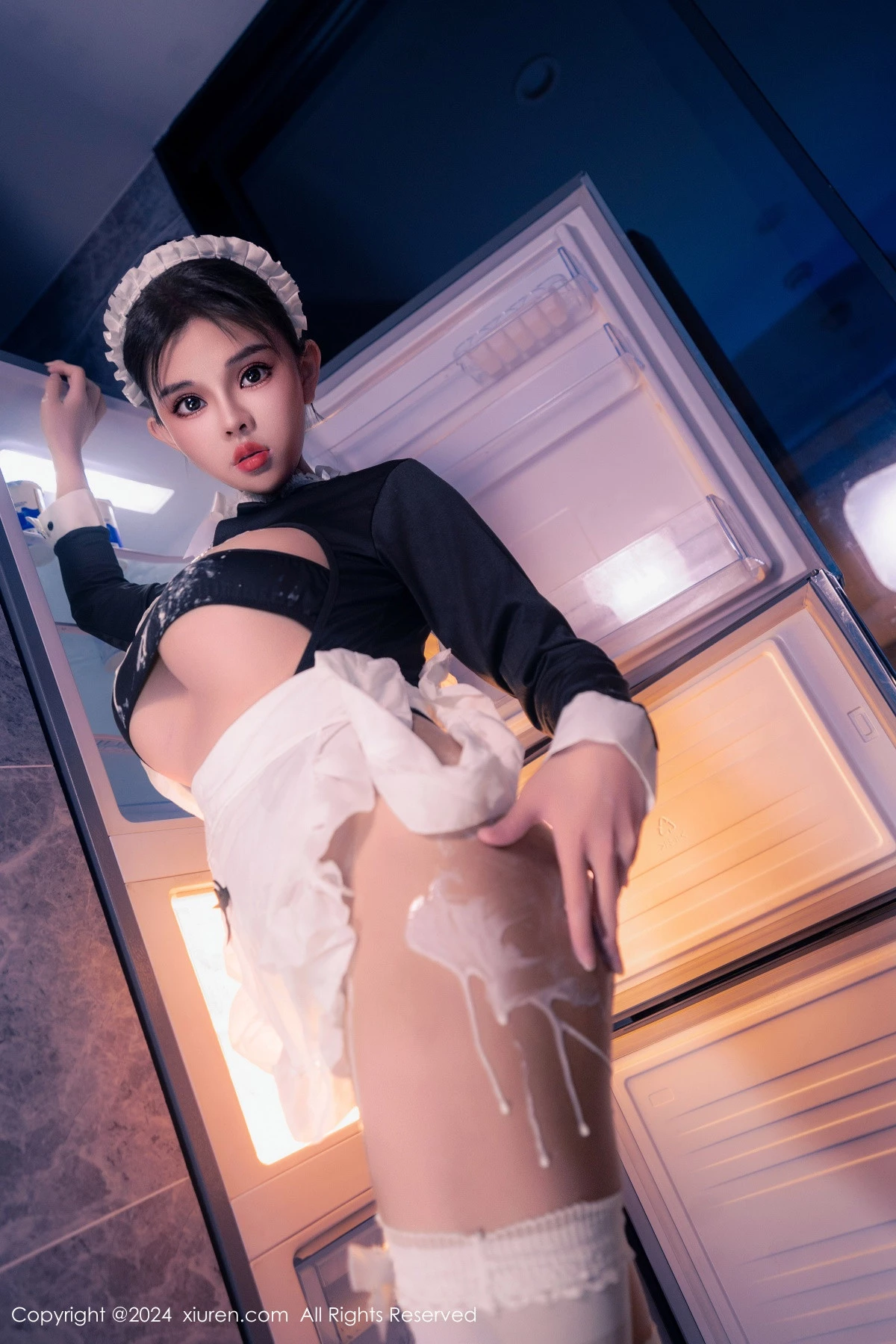[[XiuRen秀人网]秀人网]No.8966_新人模特小童颜私房浴室性感女仆装配白丝袜秀丰满身材诱惑写真80P