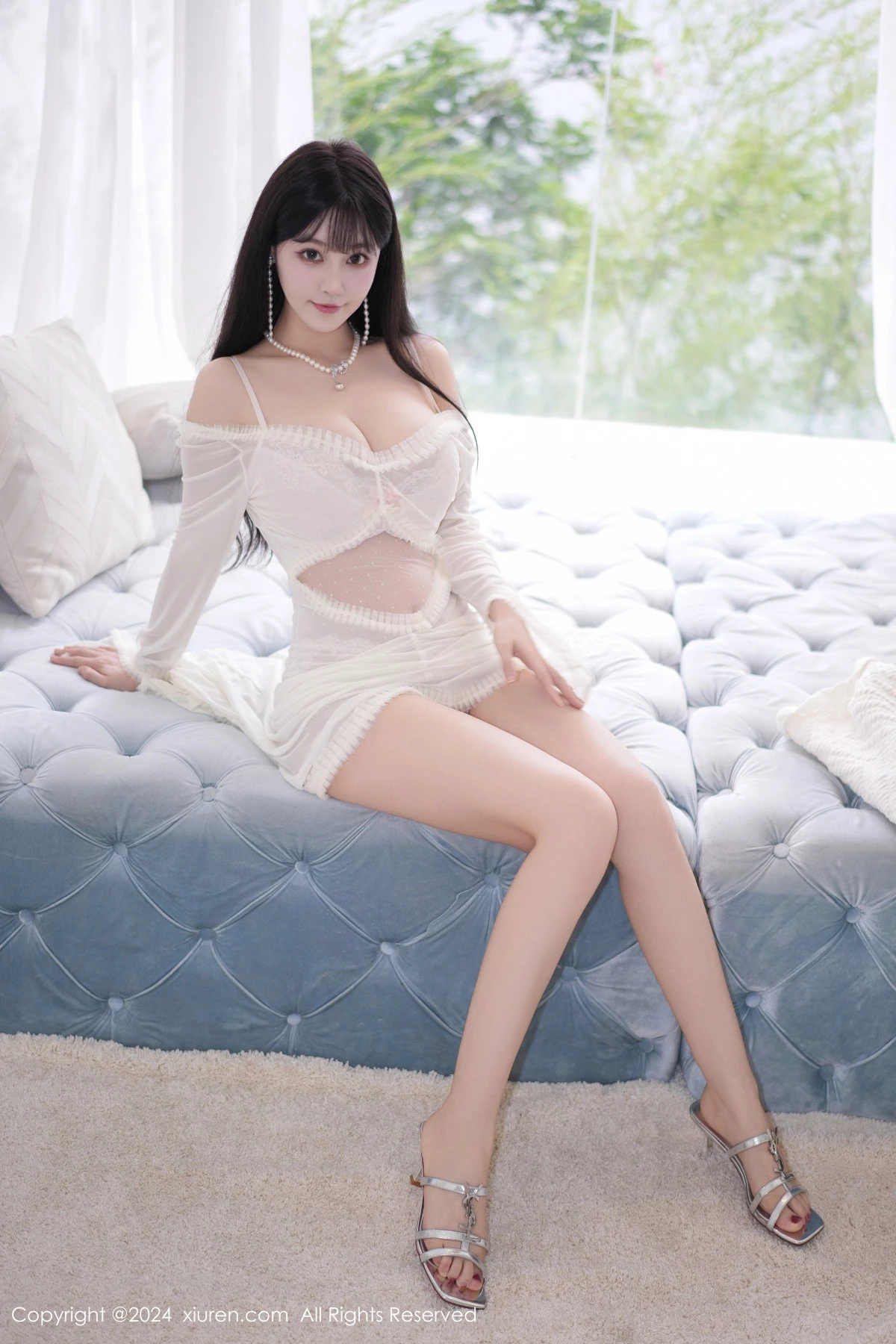 [[XiuRen秀人网]秀人网]No.8994_女神朱可儿Flora性感白色情趣服饰配蓝尾巴秀丰满身材诱惑写真64P