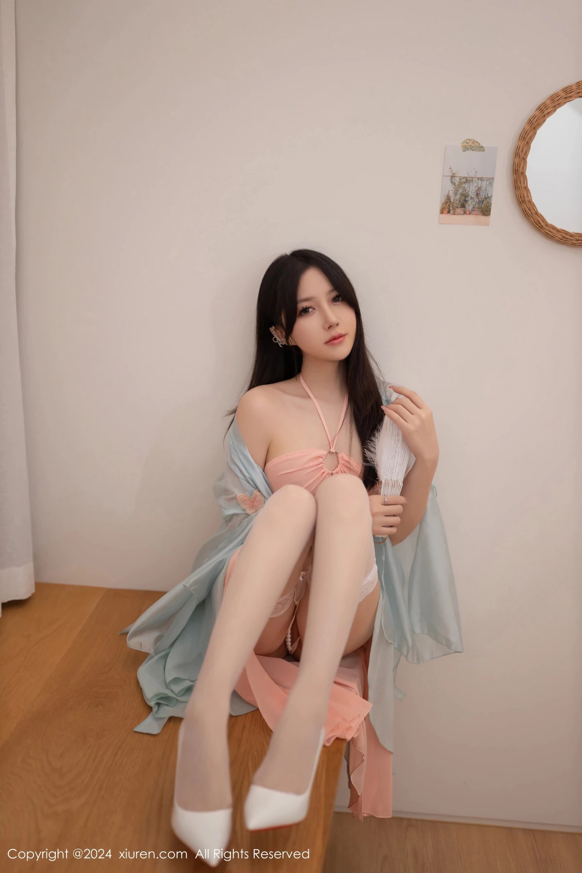 [[XiuRen秀人网]秀人网]No.9093_模特鱼子酱Fish性感古风薄纱服饰配白丝袜秀曼妙身姿诱惑写真80P