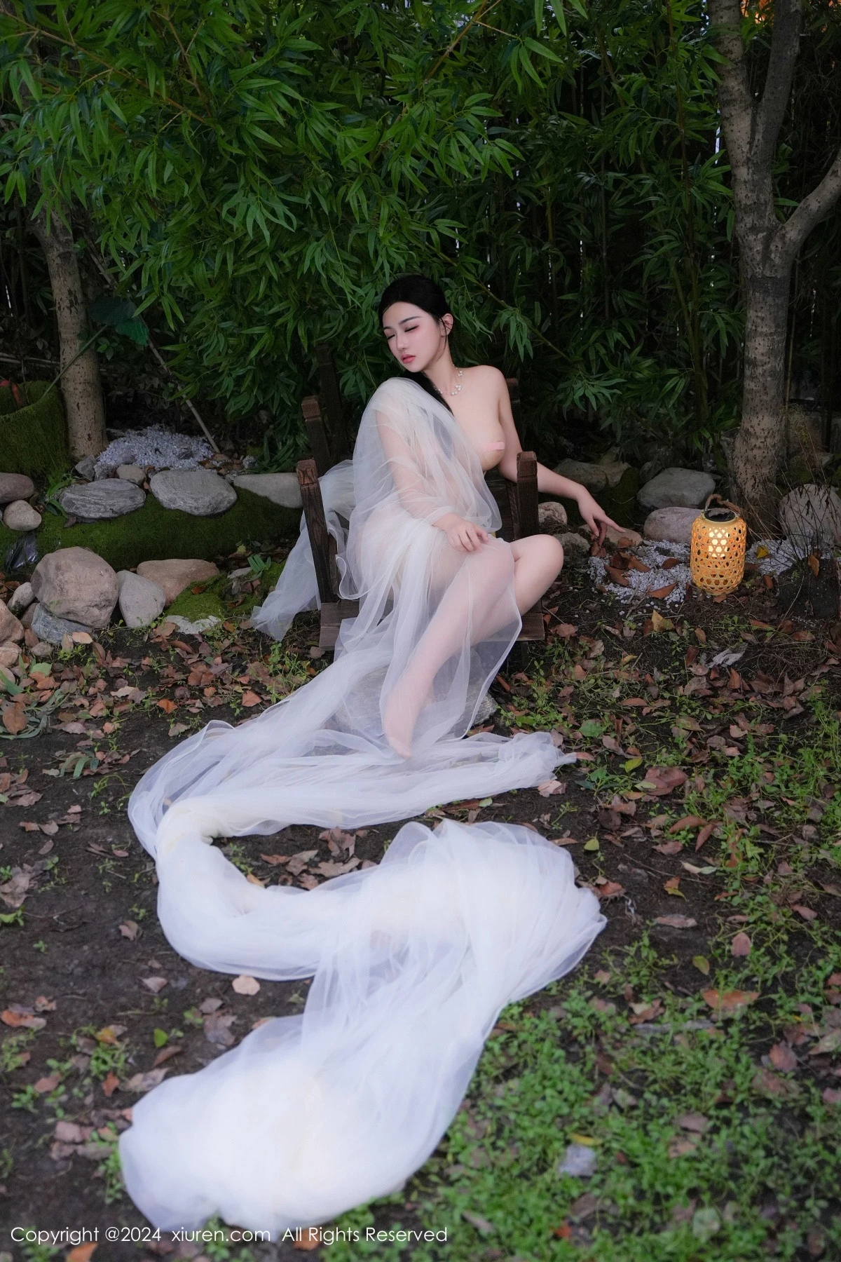 [[XiuRen秀人网]秀人网]No.9105_模特妙可可Cheese户外场景性感半透白纱秀惹火身材撩人诱惑写真84P