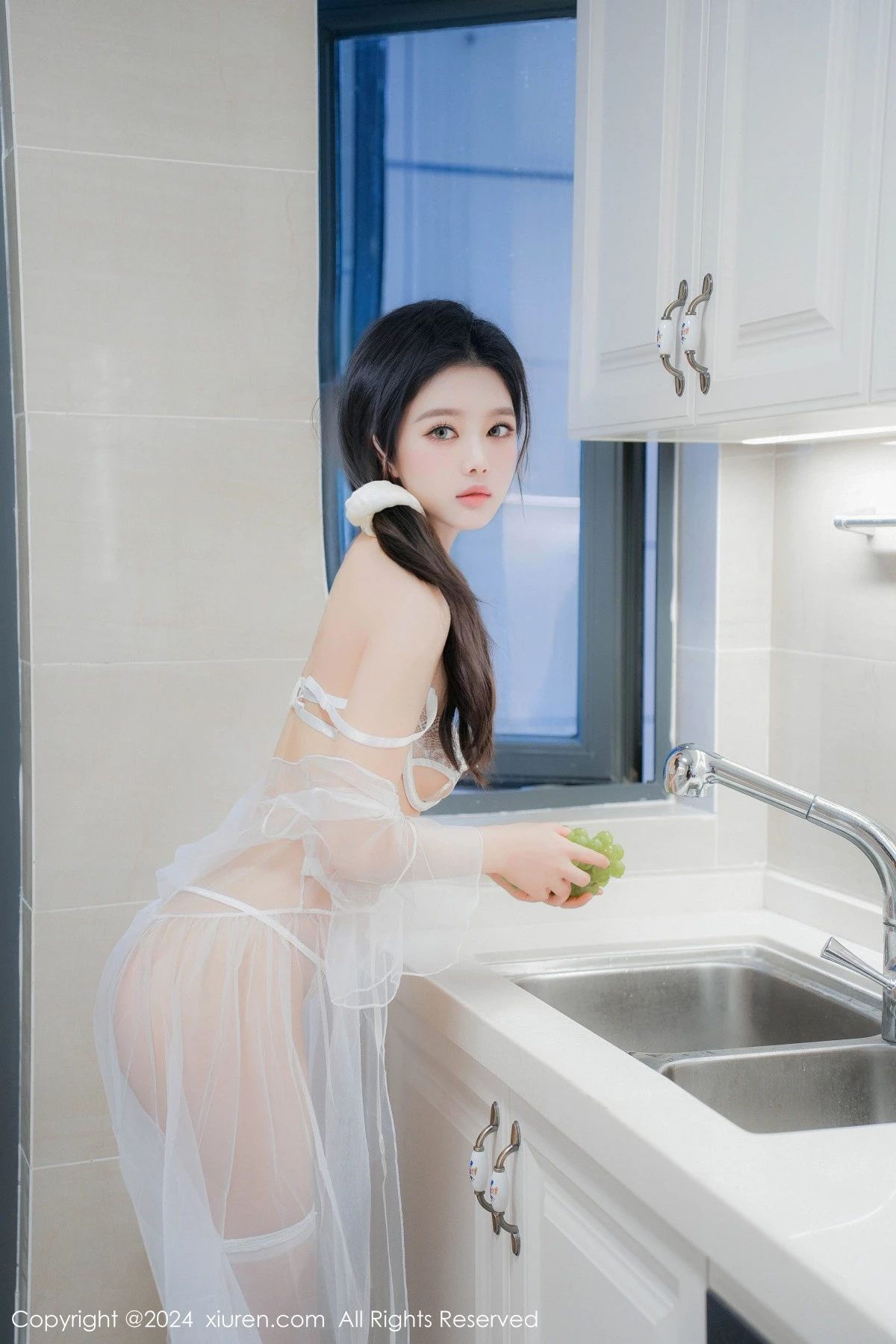 [[XiuRen秀人网]秀人网]No.9031_新人模特于诺诺ise性感白色网纱轻透服饰配白丝袜秀美腿诱惑写真89P
