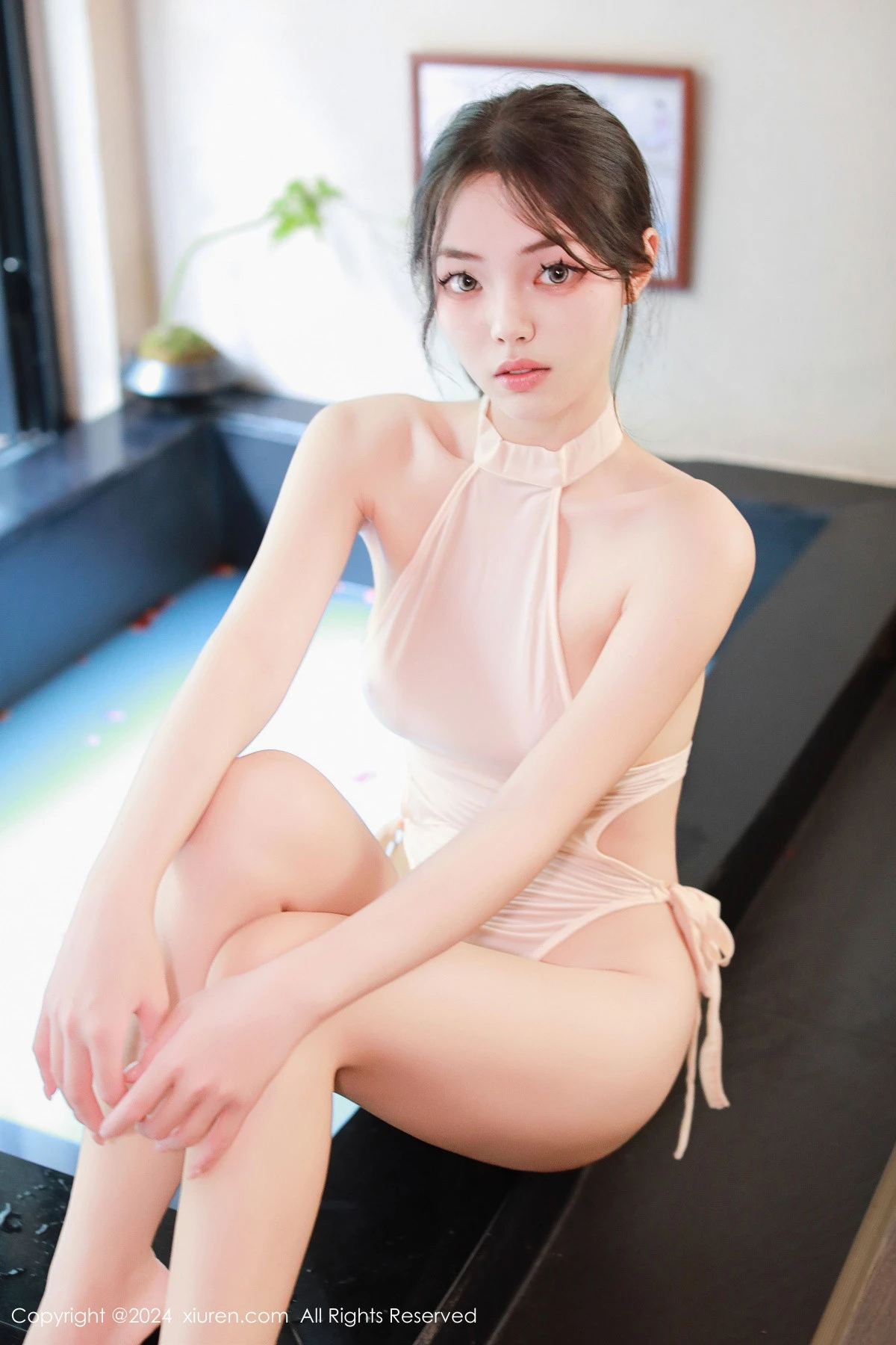 [[XiuRen秀人网]秀人网]No.9160_新人模特叫我小猫温泉主题性感肉色半透服饰秀凹凸身材诱惑写真72P